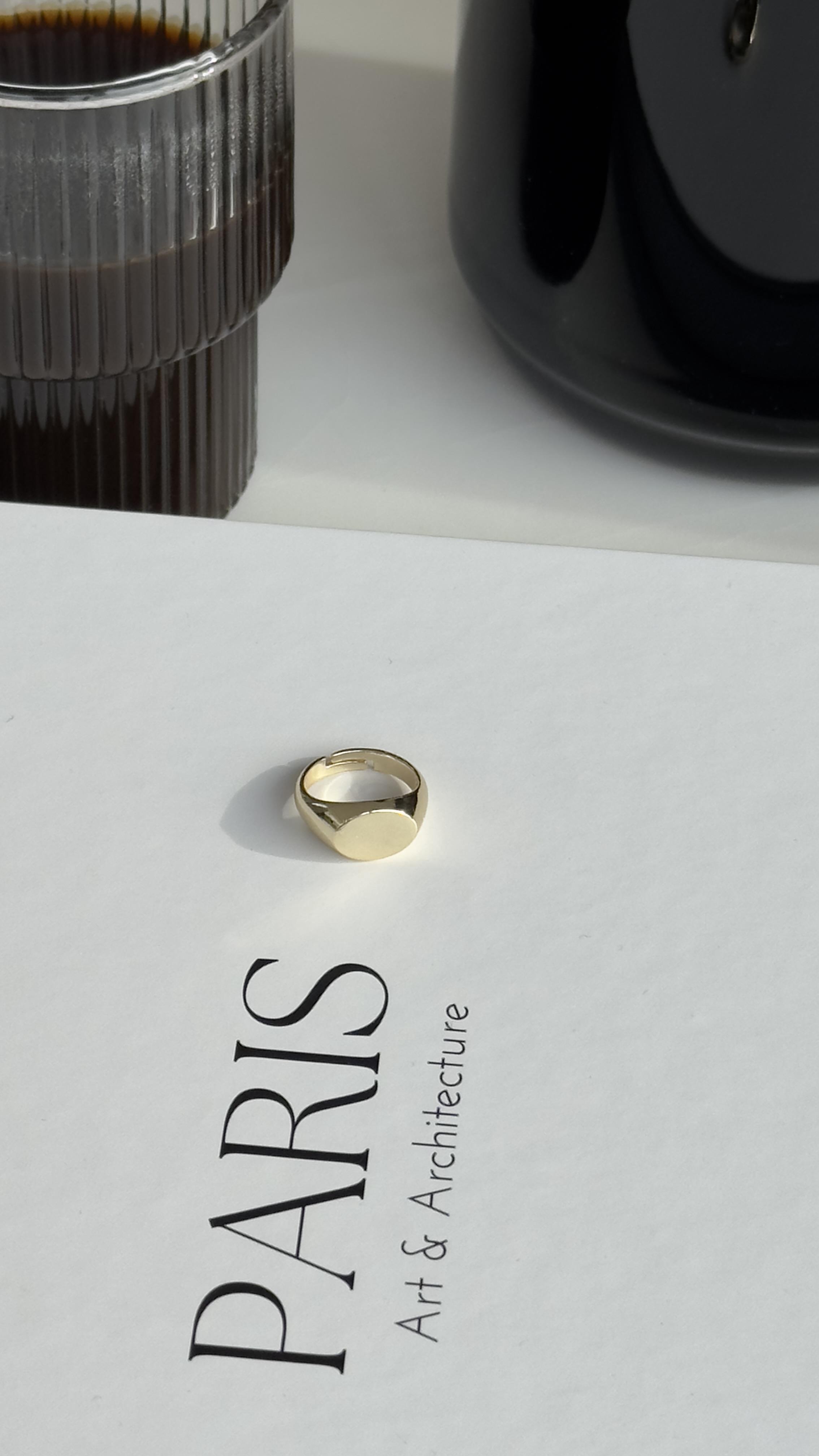 Gold Oval Serçe Parmak Yüzüğü