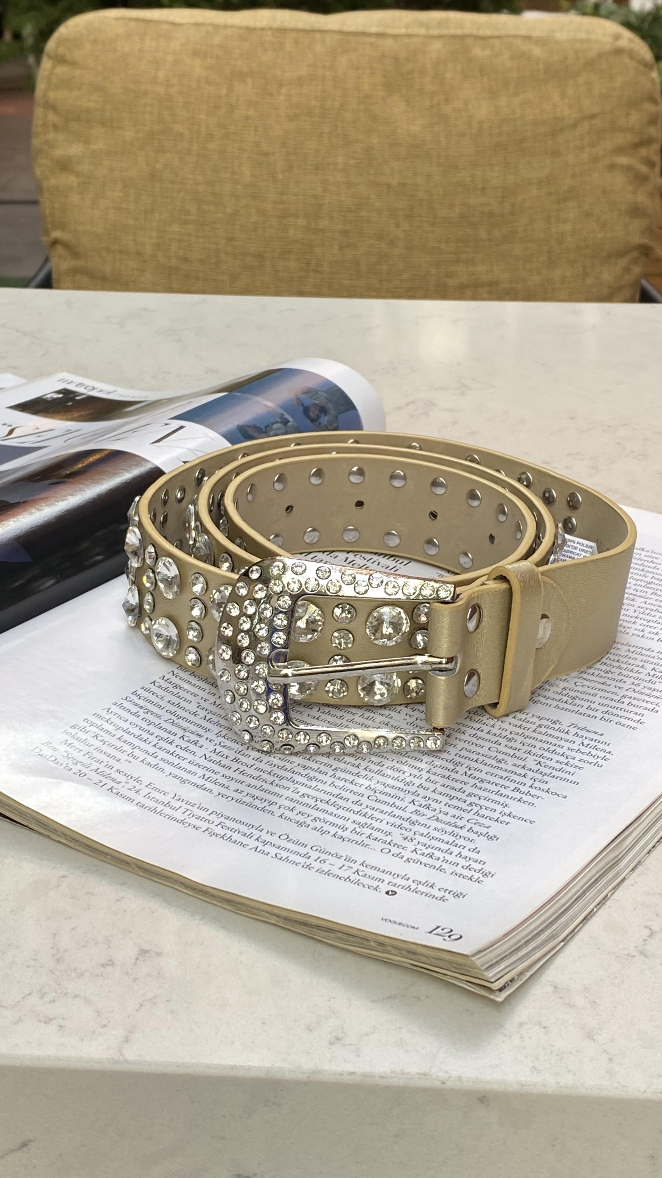 Gold Renk Taşlı Kemer