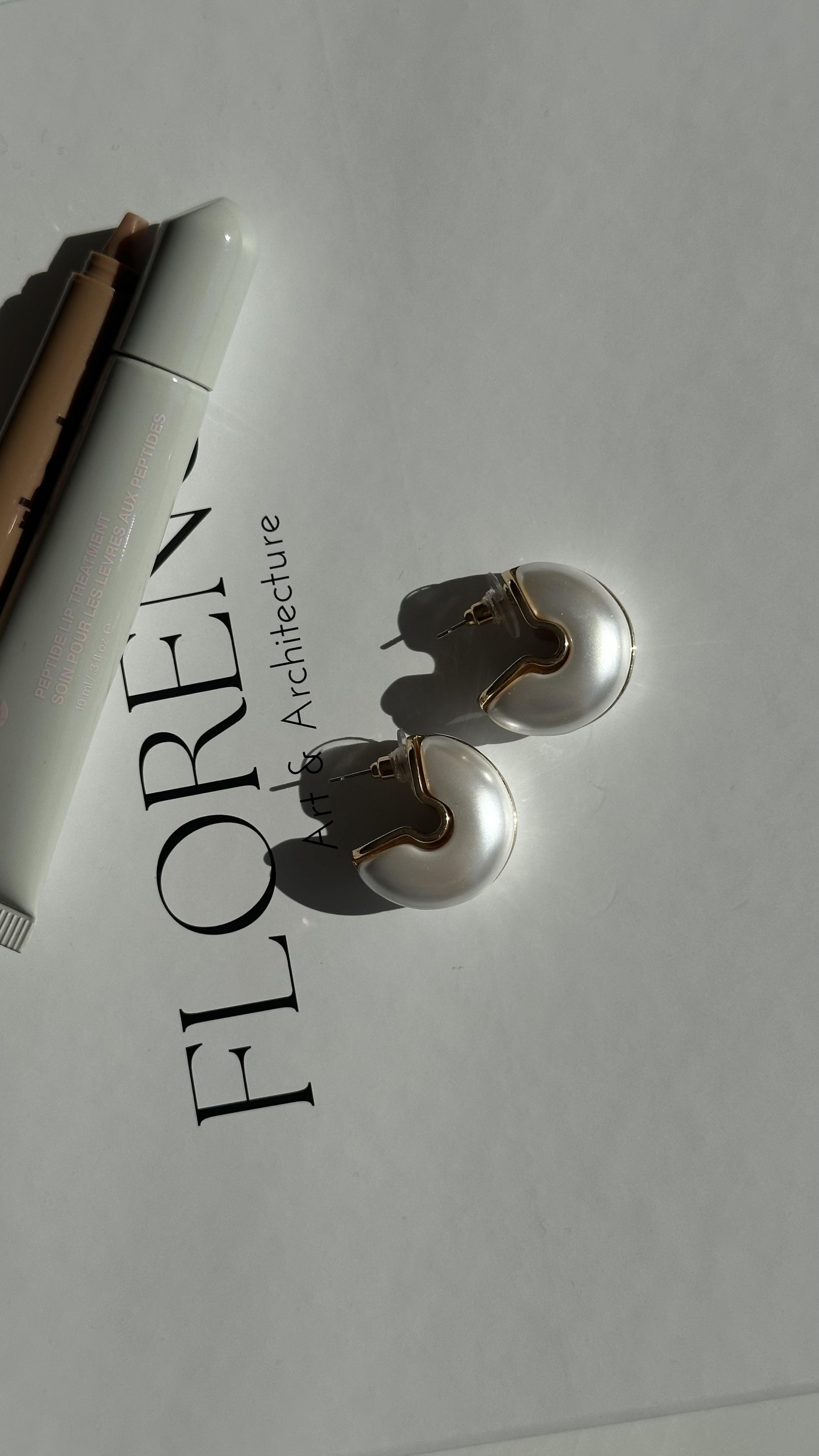 Gold Sedefli Yarım Halka Küpe