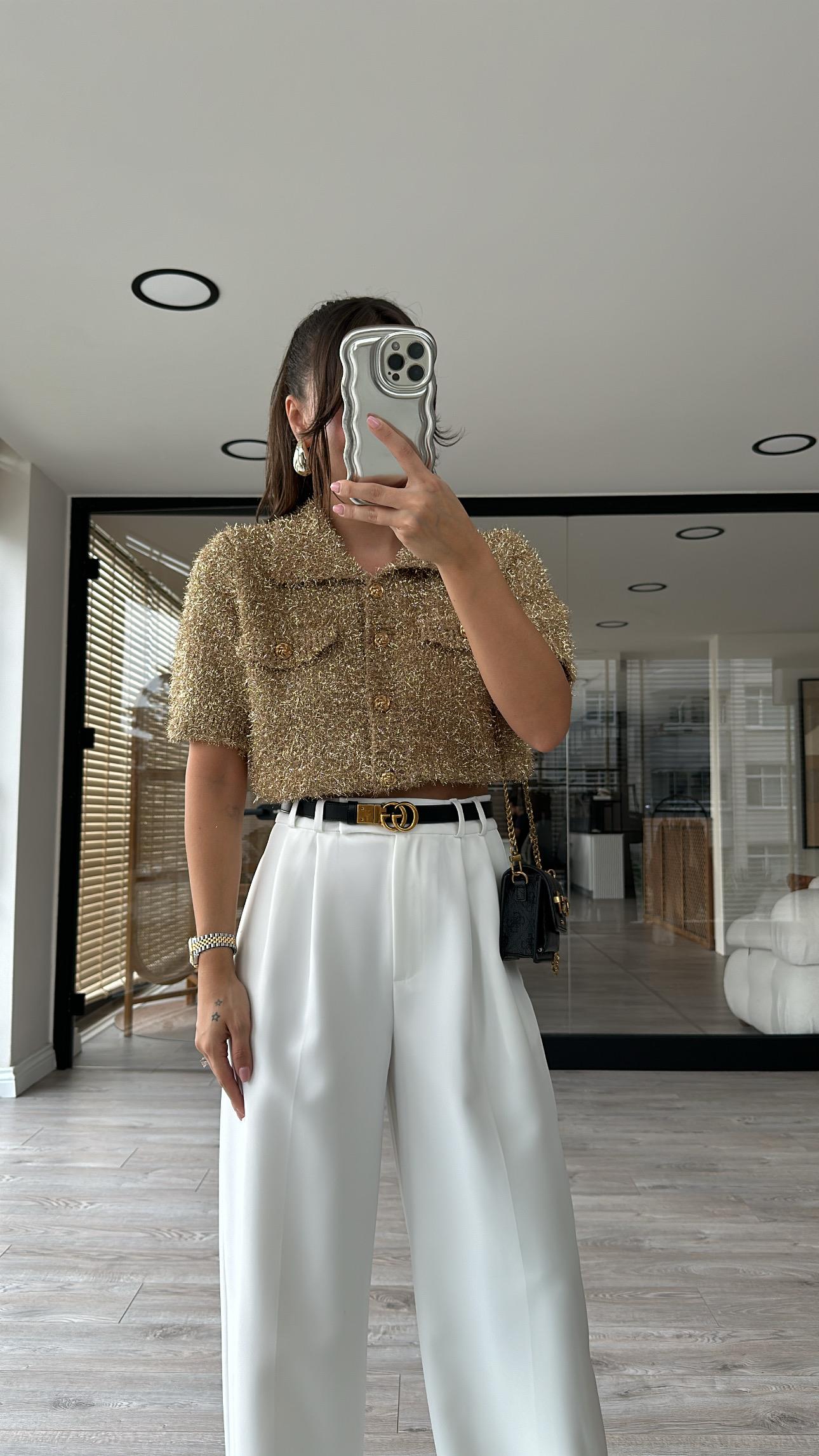 Gold Simli Polo Yaka Gül Düğmeli Yumuşak Dokulu Dilvin Hırka 