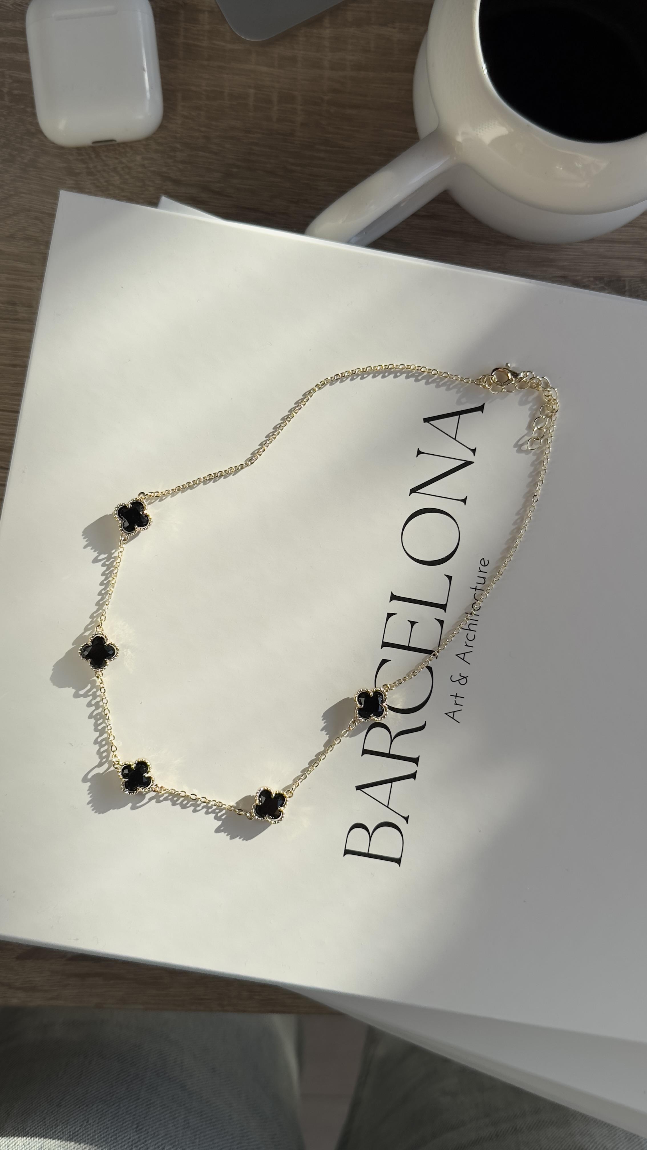 Gold Siyah Taşlı Marka Model Kolye