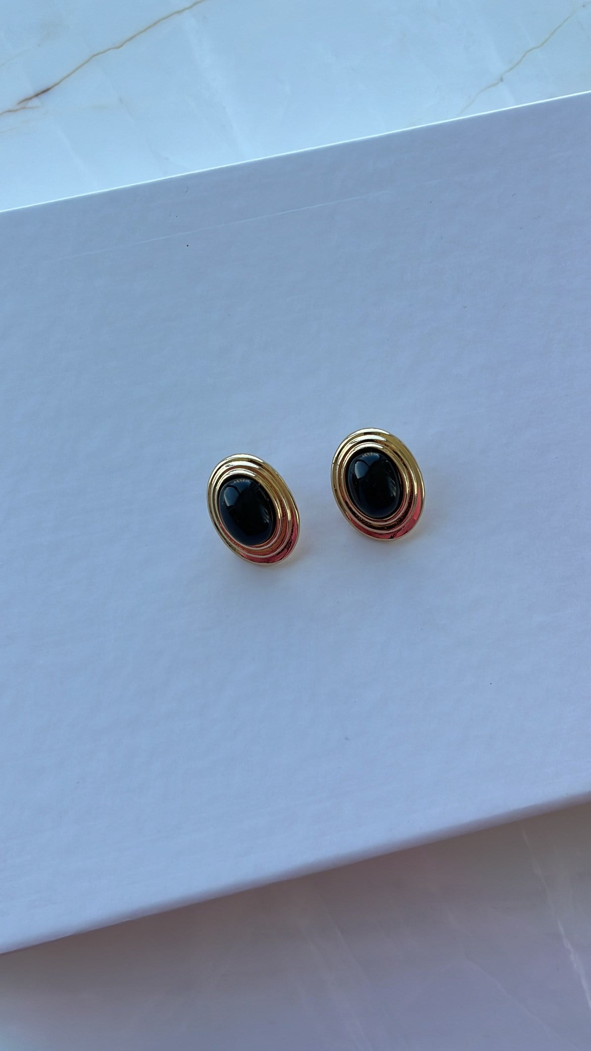 Gold Siyah Taşlı Vintage Küpe