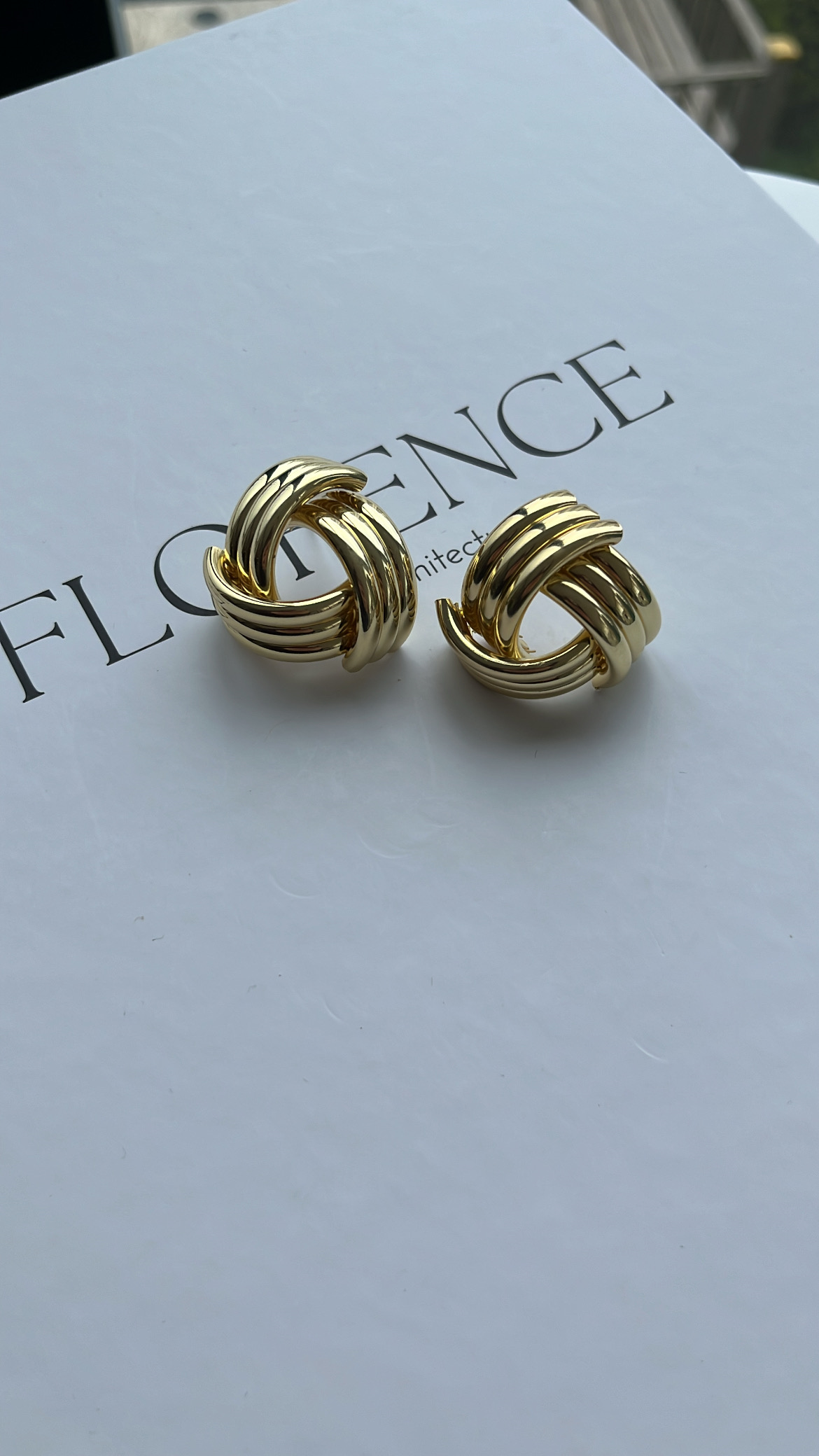 Gold Üçgen Sarmal Küpe