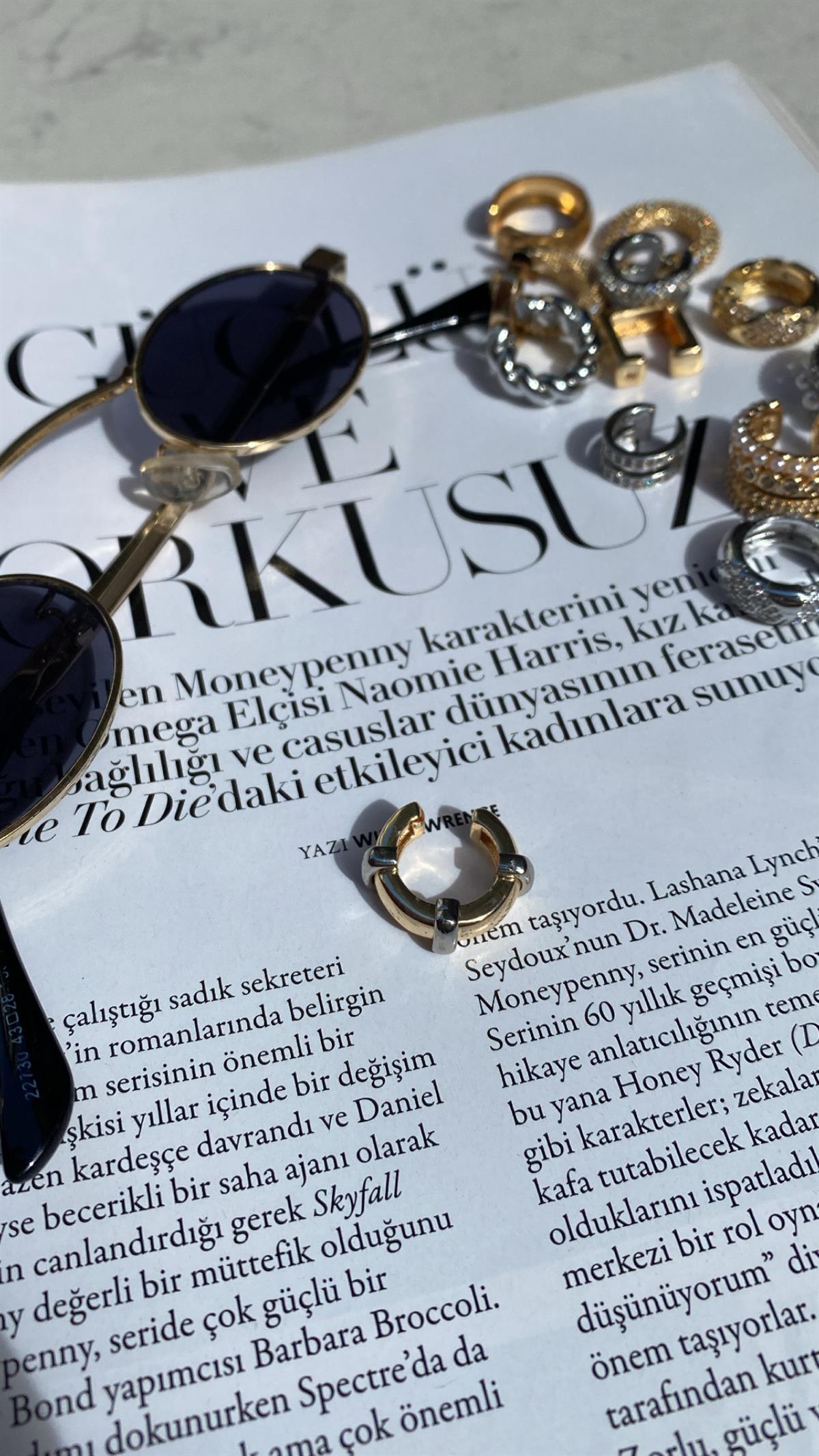 Gold ve Silver Kıkırdak Küpe