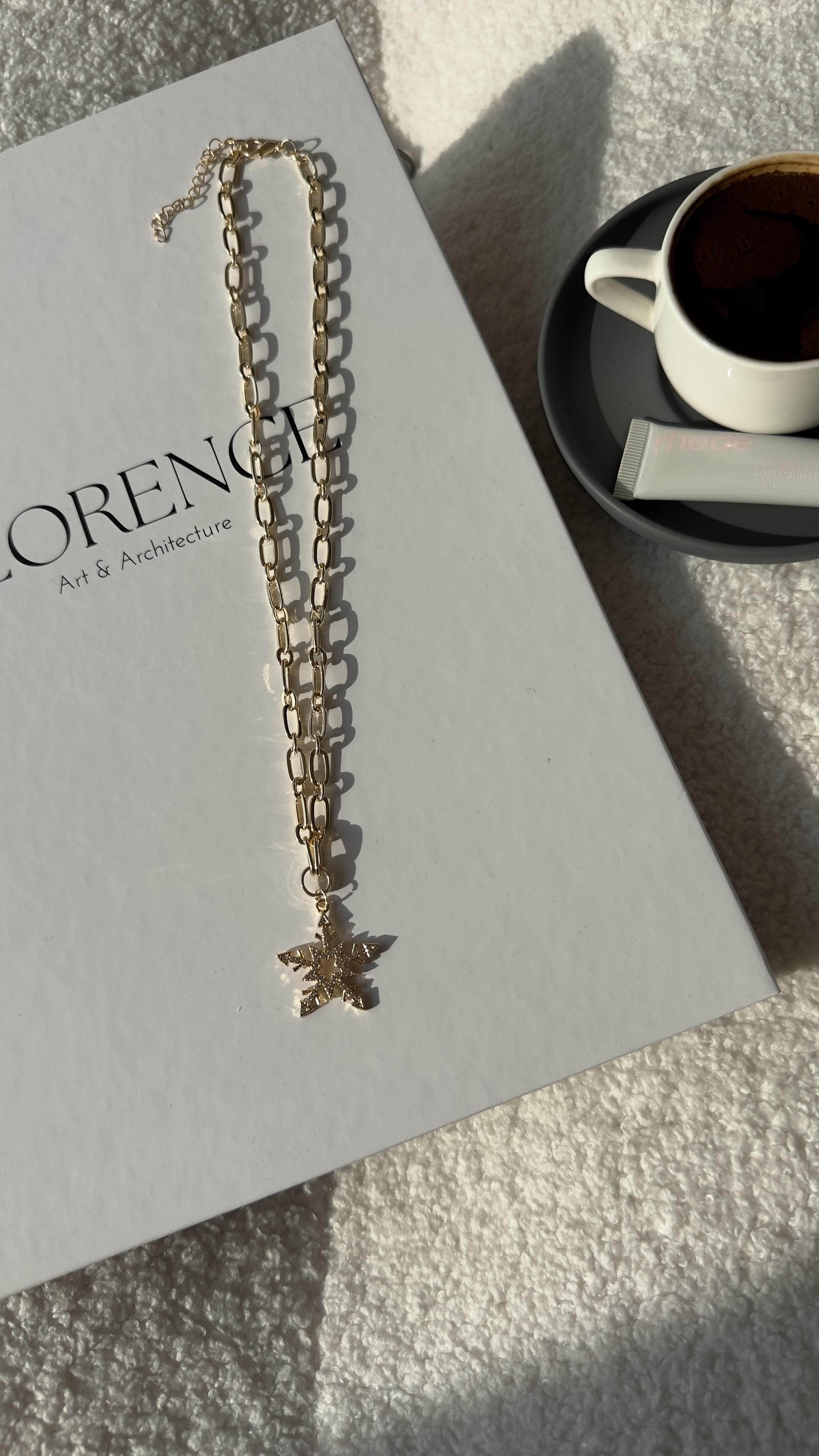 Gold Yıldızlı Kolye