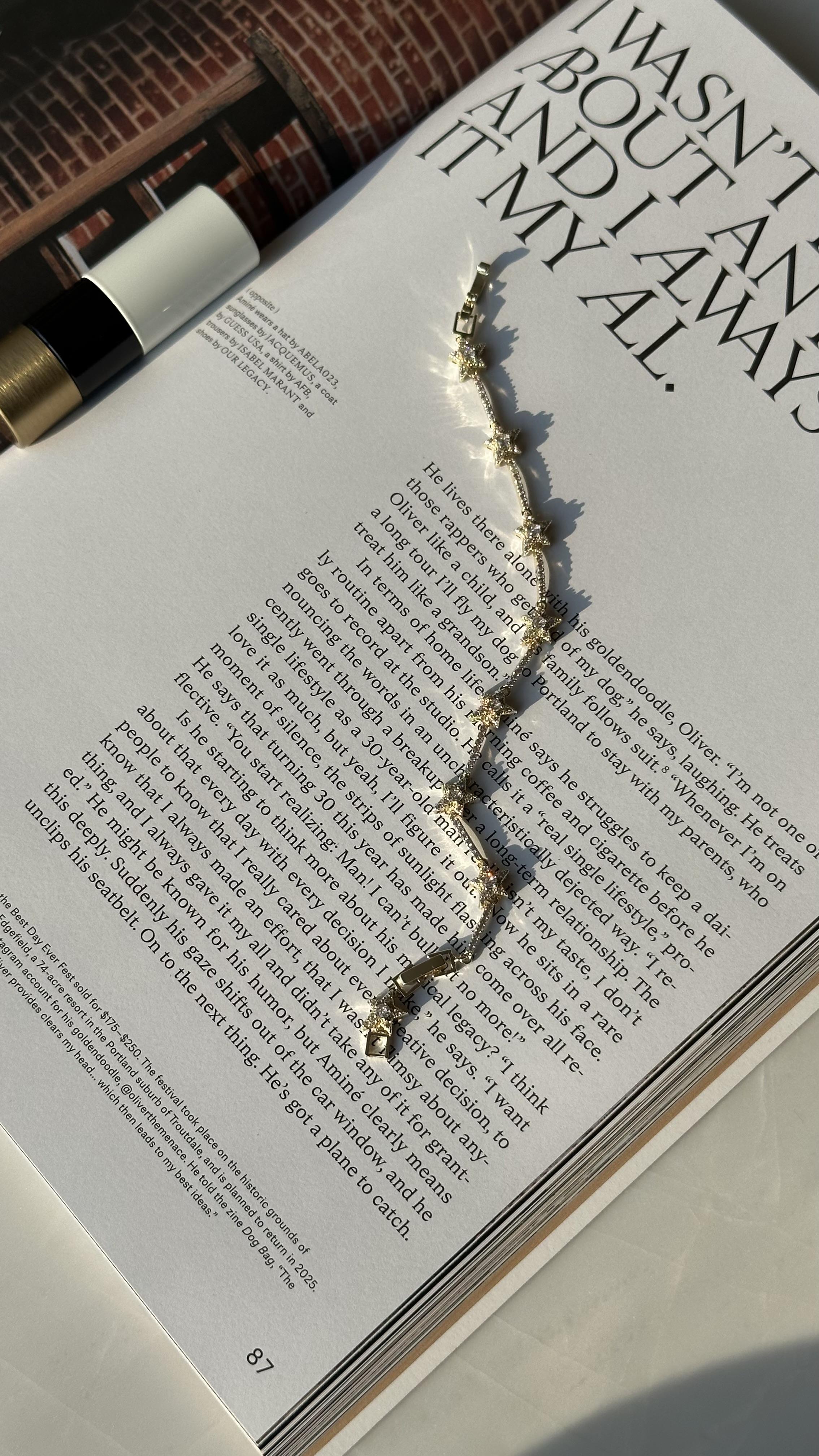 Gold Yıldızlı Taşlı Bileklik