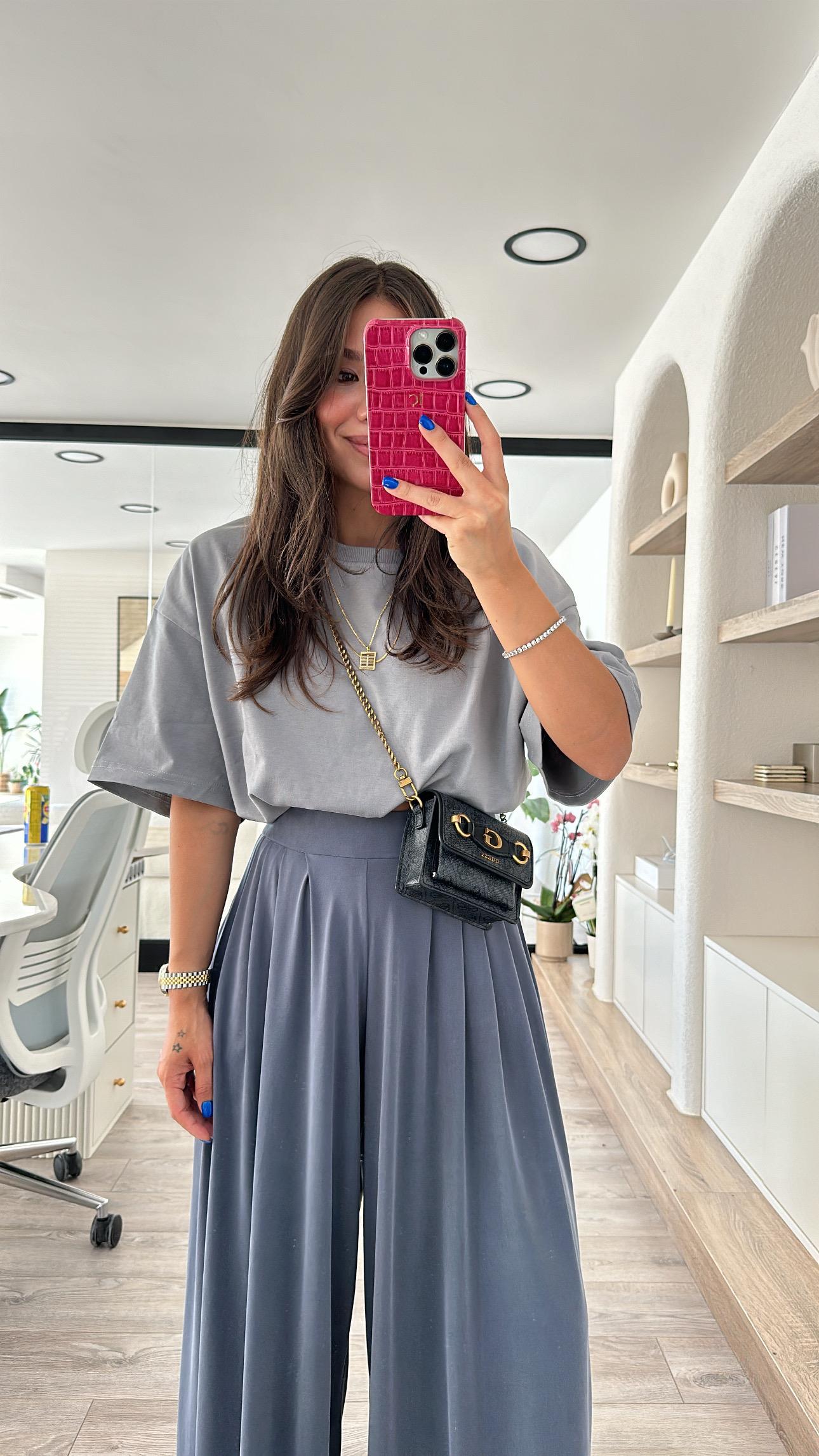 Gri Basic Oversize Bisiklet Yaka Dilvin Tişört