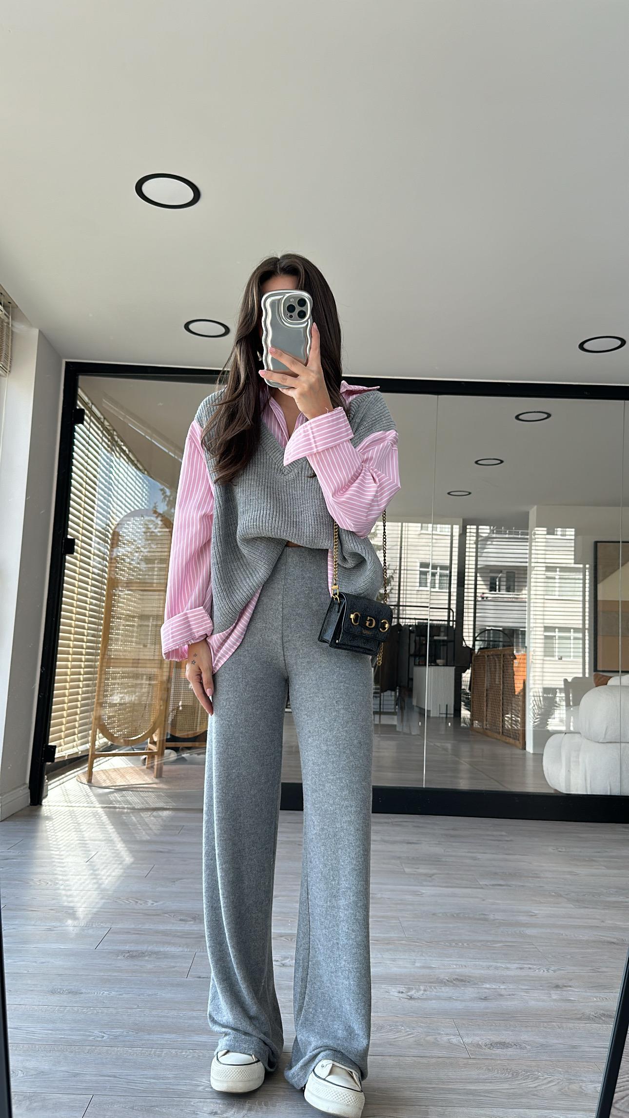 Gri Beli Lastikli Bol Paça Basic Pantolon