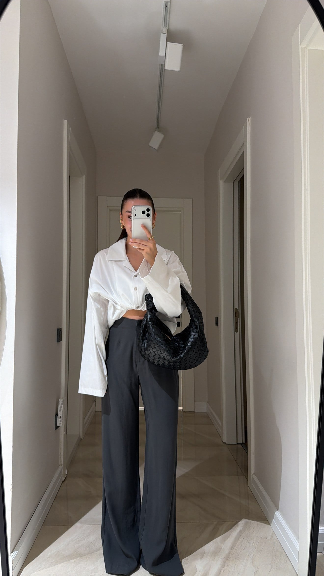 Gri Cep Detaylı Pensli Marka Model Pantolon