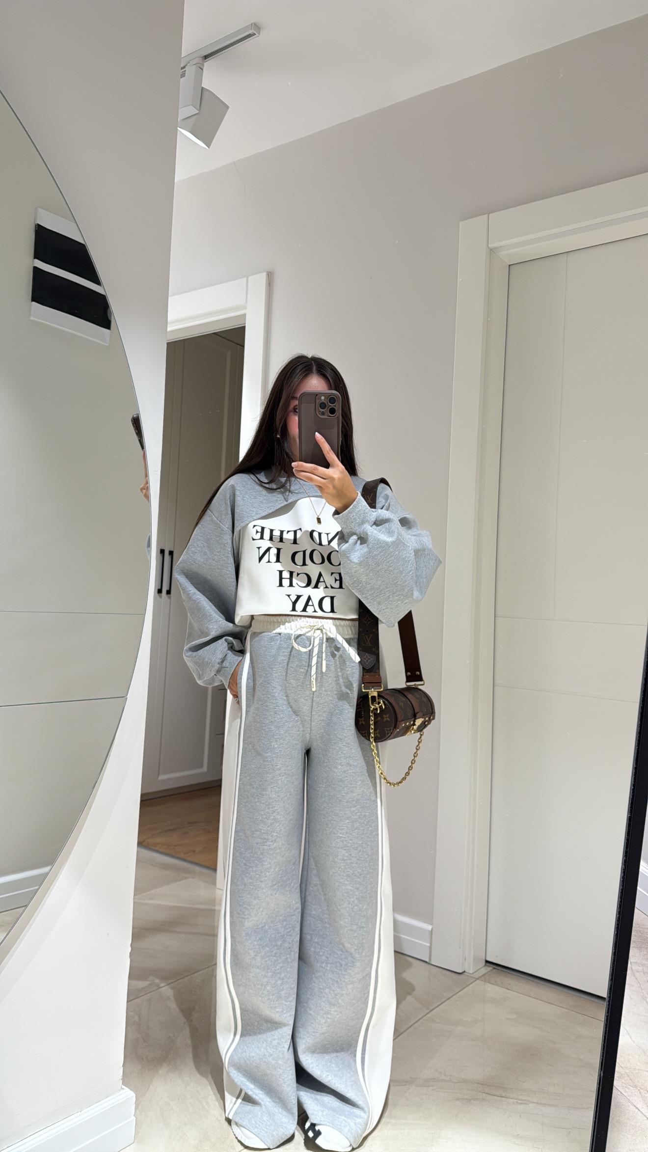 Gri Ekru Yan Şeritli Garnili Pantolon