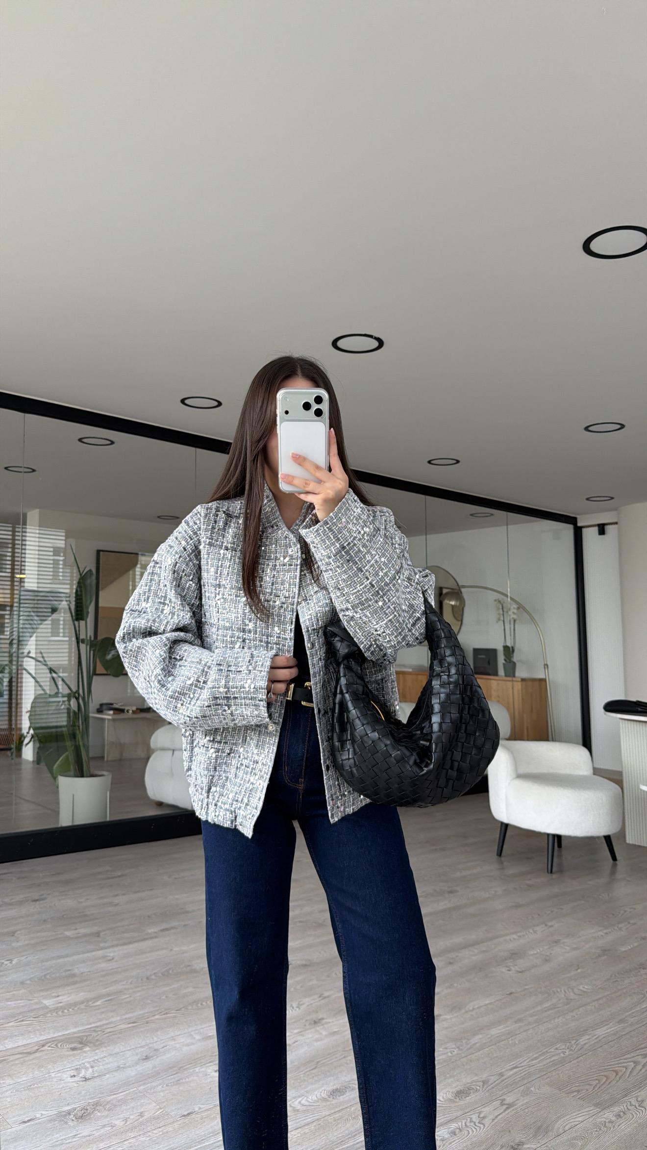 Gri Gümüş Pullu Tüvit Bomber Ceket 