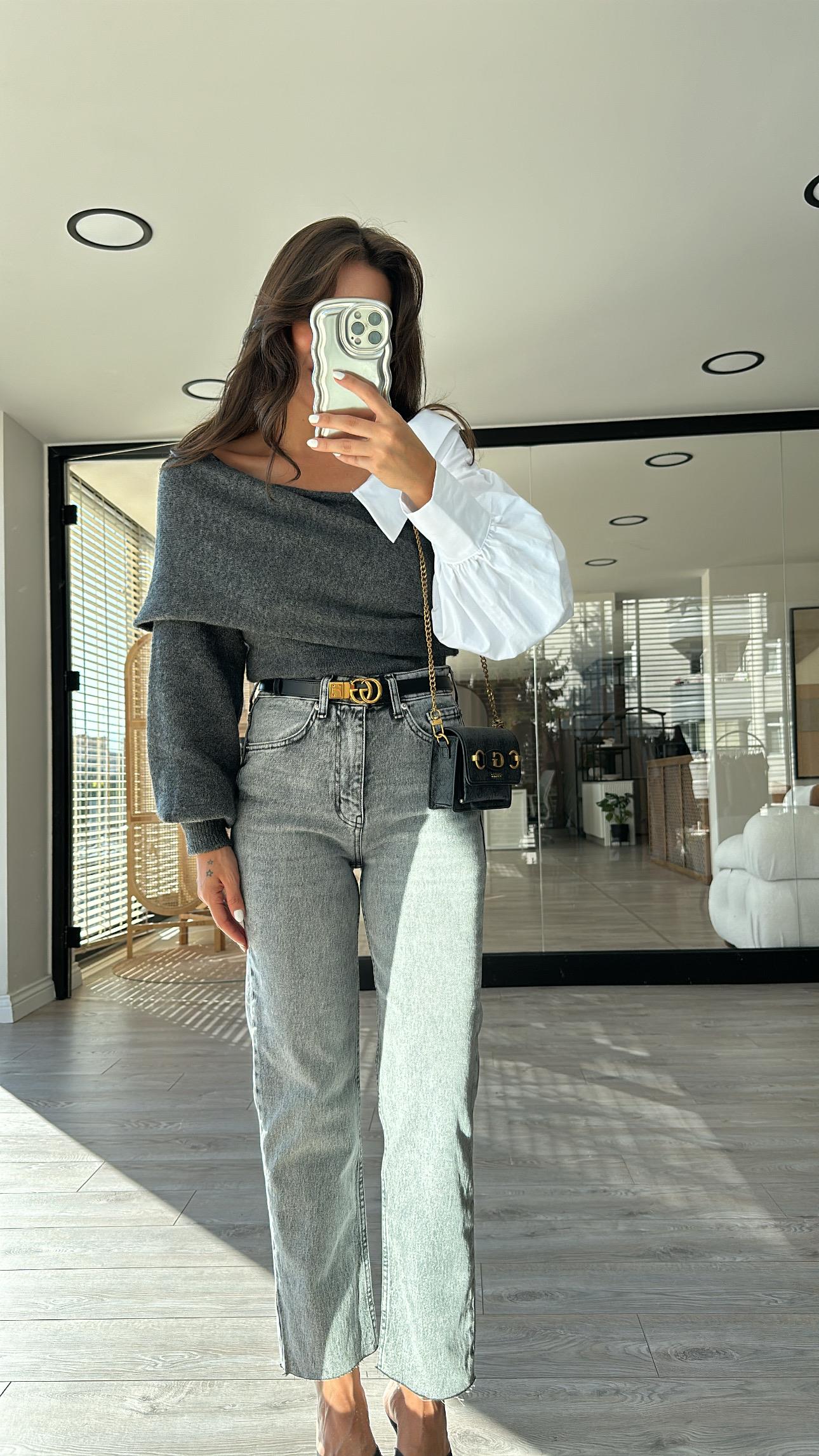 Gri Marka Model Kesik Paça Mom Jean