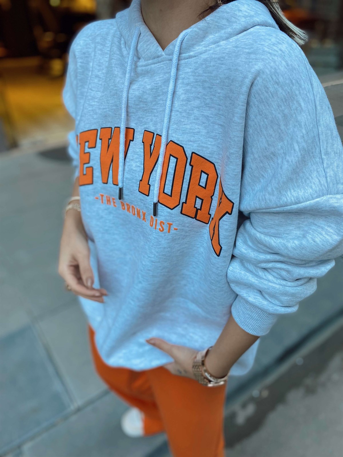 Gri New York Baskılı Kapşonlu Sweat