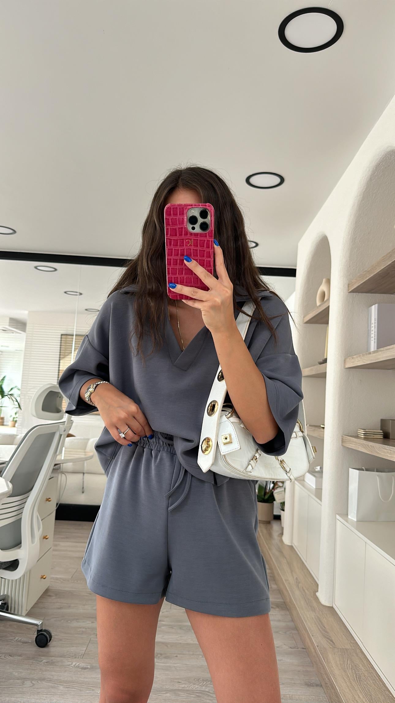 Gri V Yaka Modal Kumaş Şortlu Takım