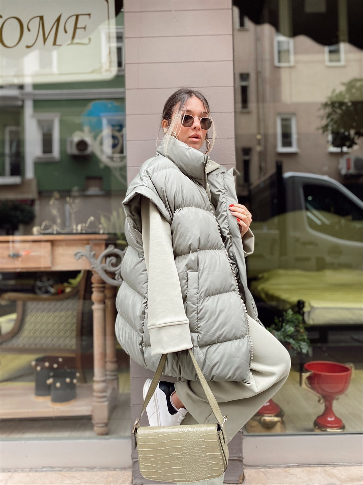Haki Dik Yaka Oversize Şişme Yelek 