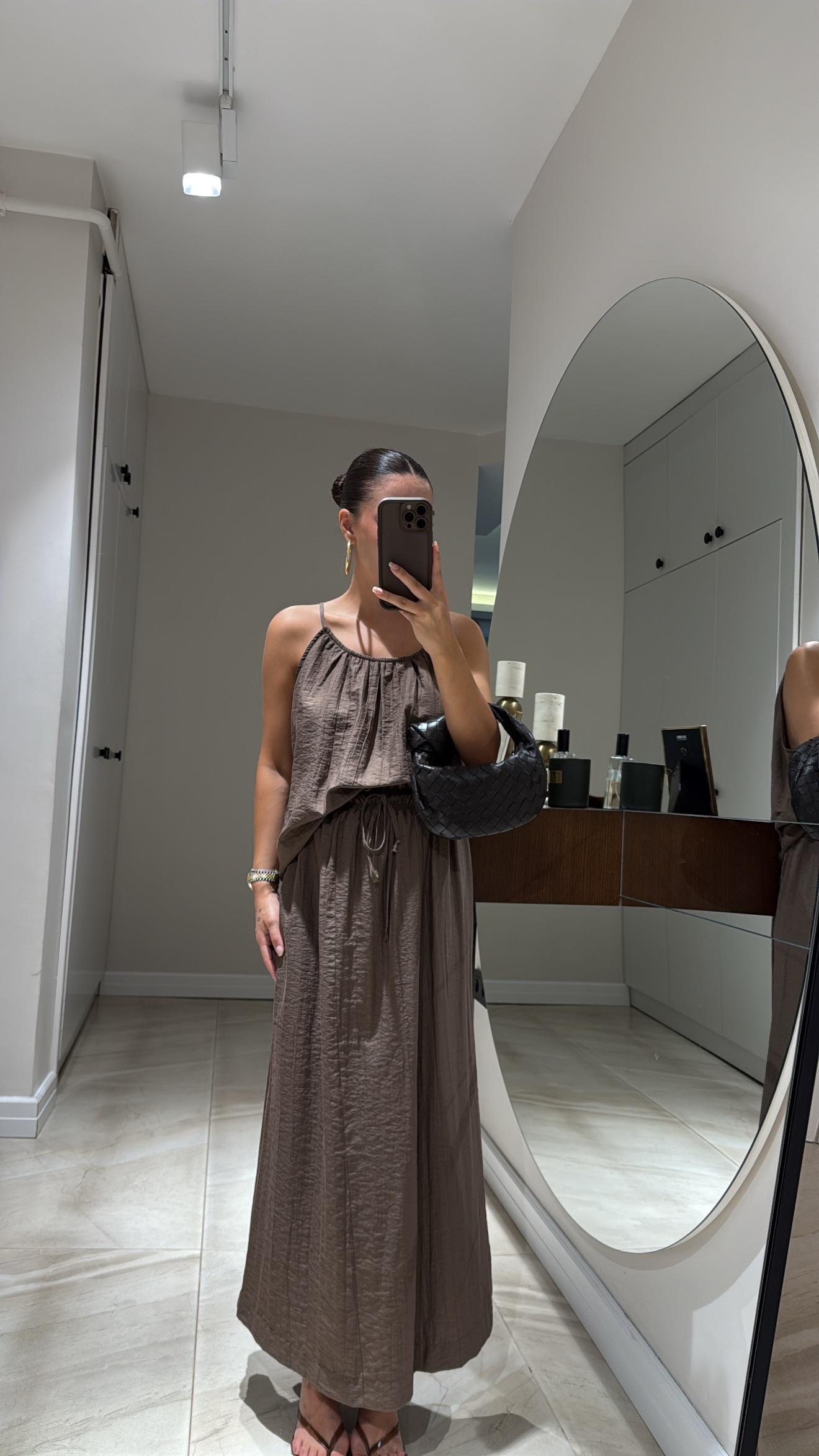 Kahve Askılı Bluz Etek Takım