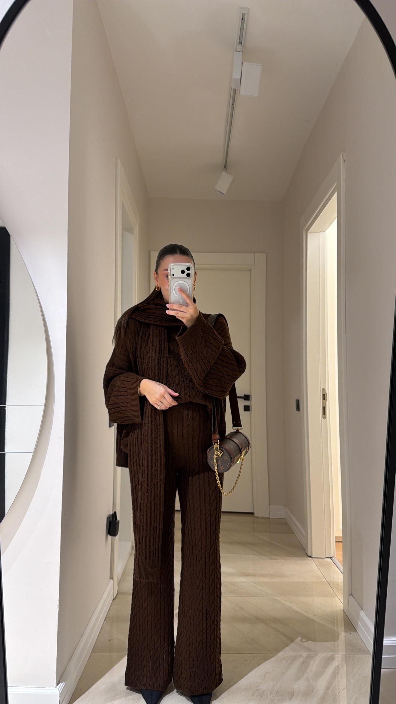 Kahve Atkılı Marka Model Pantolon Takım