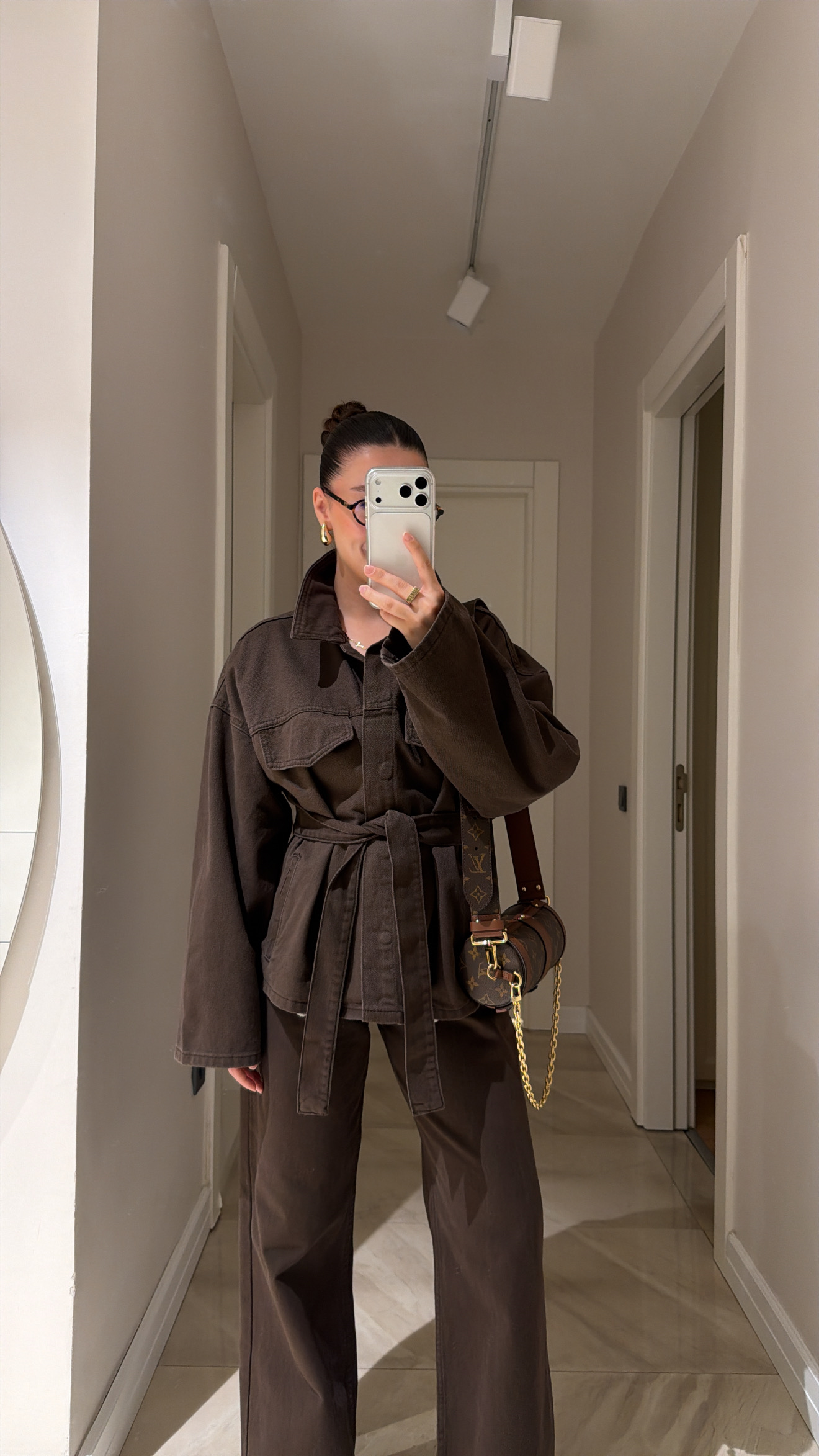 Kahve Cep Detaylı Kuşaklı Denim Ceket