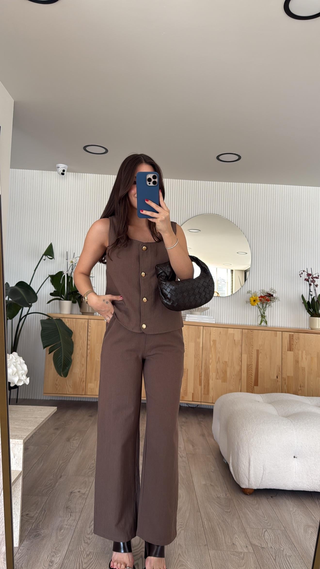 Kahve Gold Düğmeli Keten Yelek Takım 