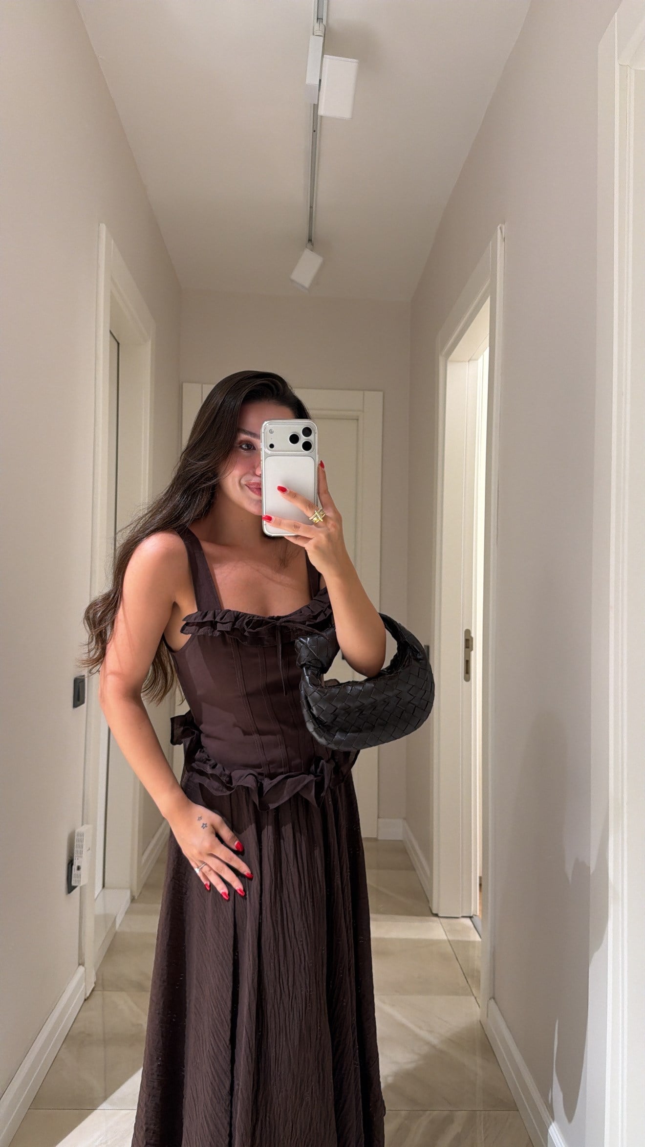 Kahve Korse Detaylı Fırfırlı Bluz 