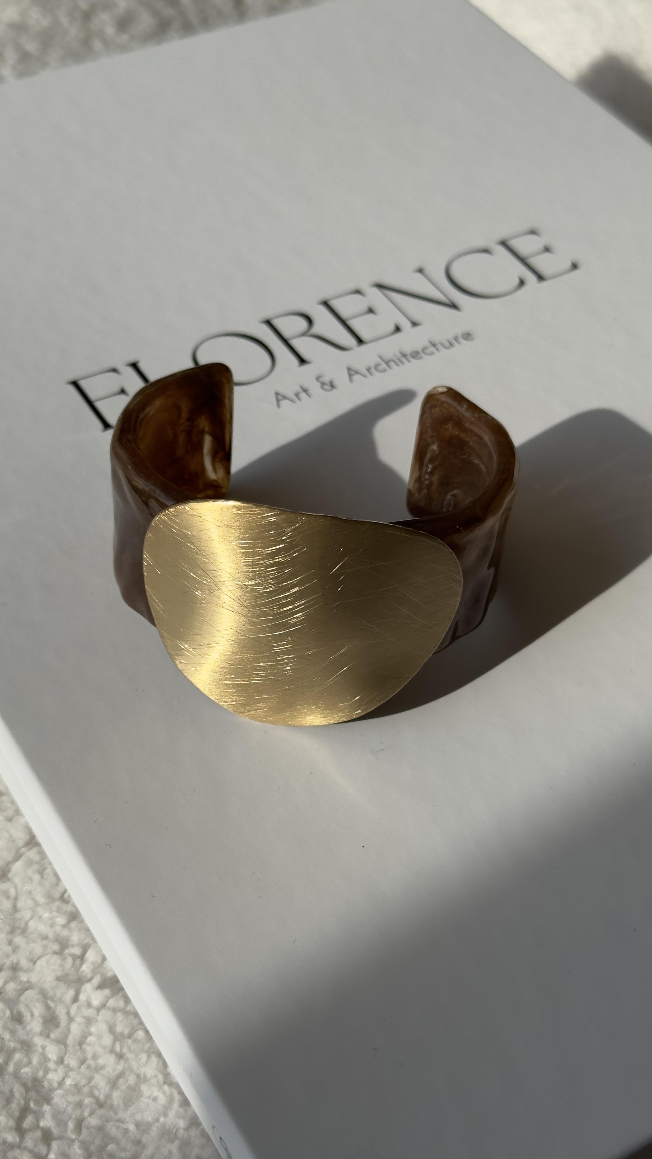 Kahve Oval Gold Plaka Kelepçe Bileklik