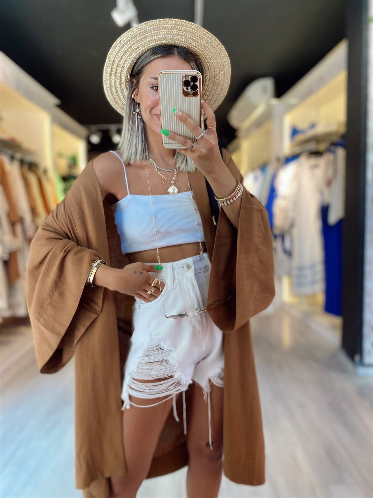 Kahve Rengi Kuşaklı Kısa Kimono.