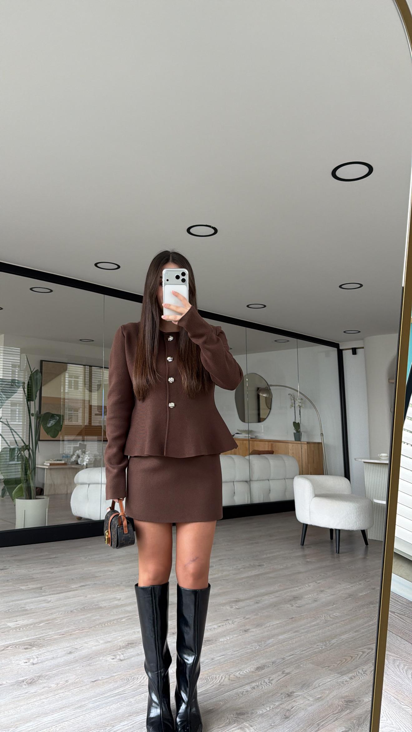 Kahve Silver Düğmeli Volanlı Dilvin Etek Takım