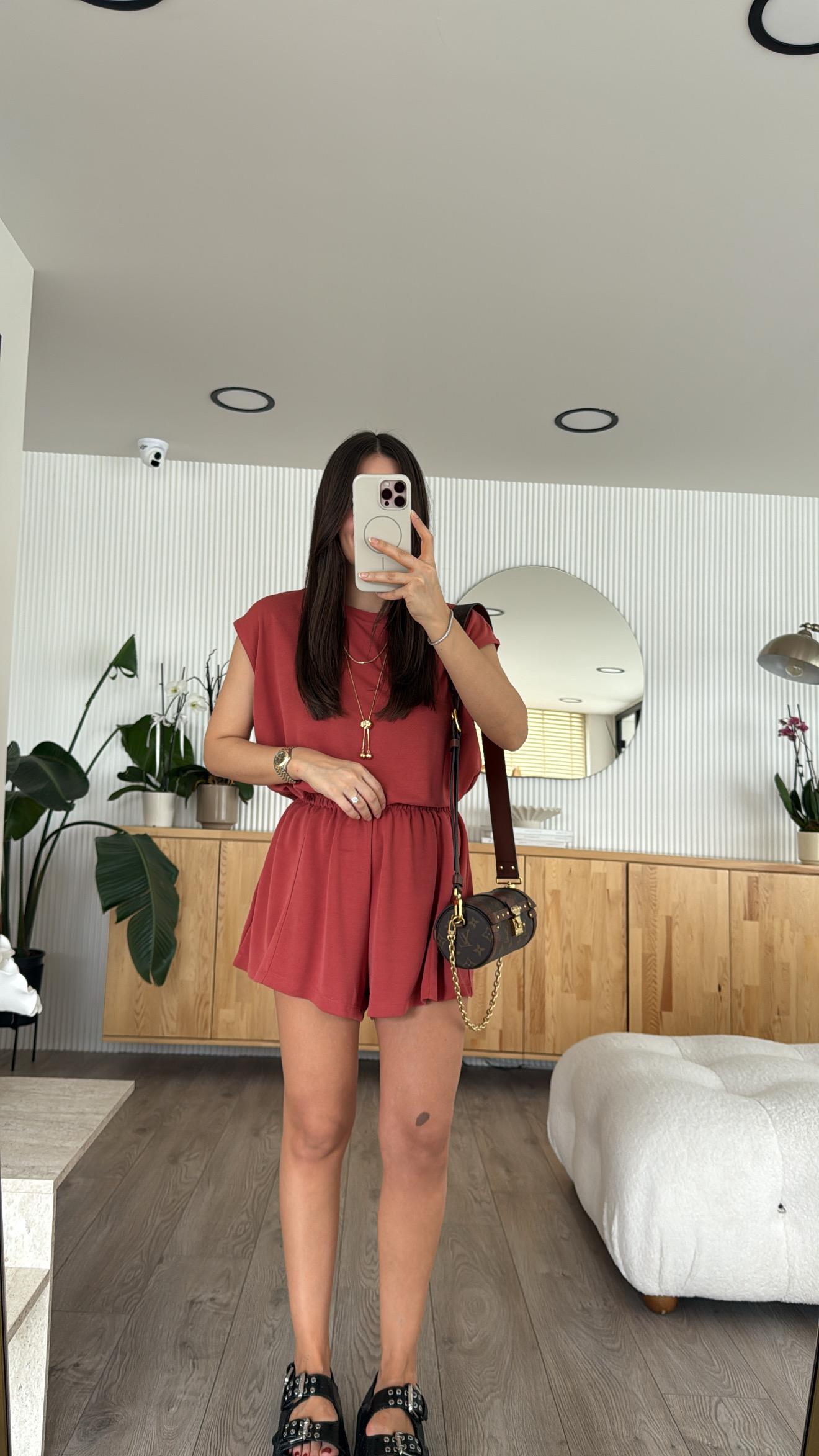 Kiremit Sırt Detaylı Lastikli Şort Tulum