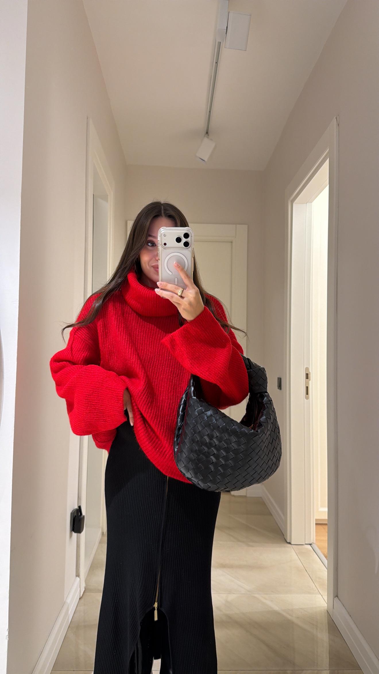 Kırmızı Geniş Balıkçı Yaka Marka Model Triko Kazak