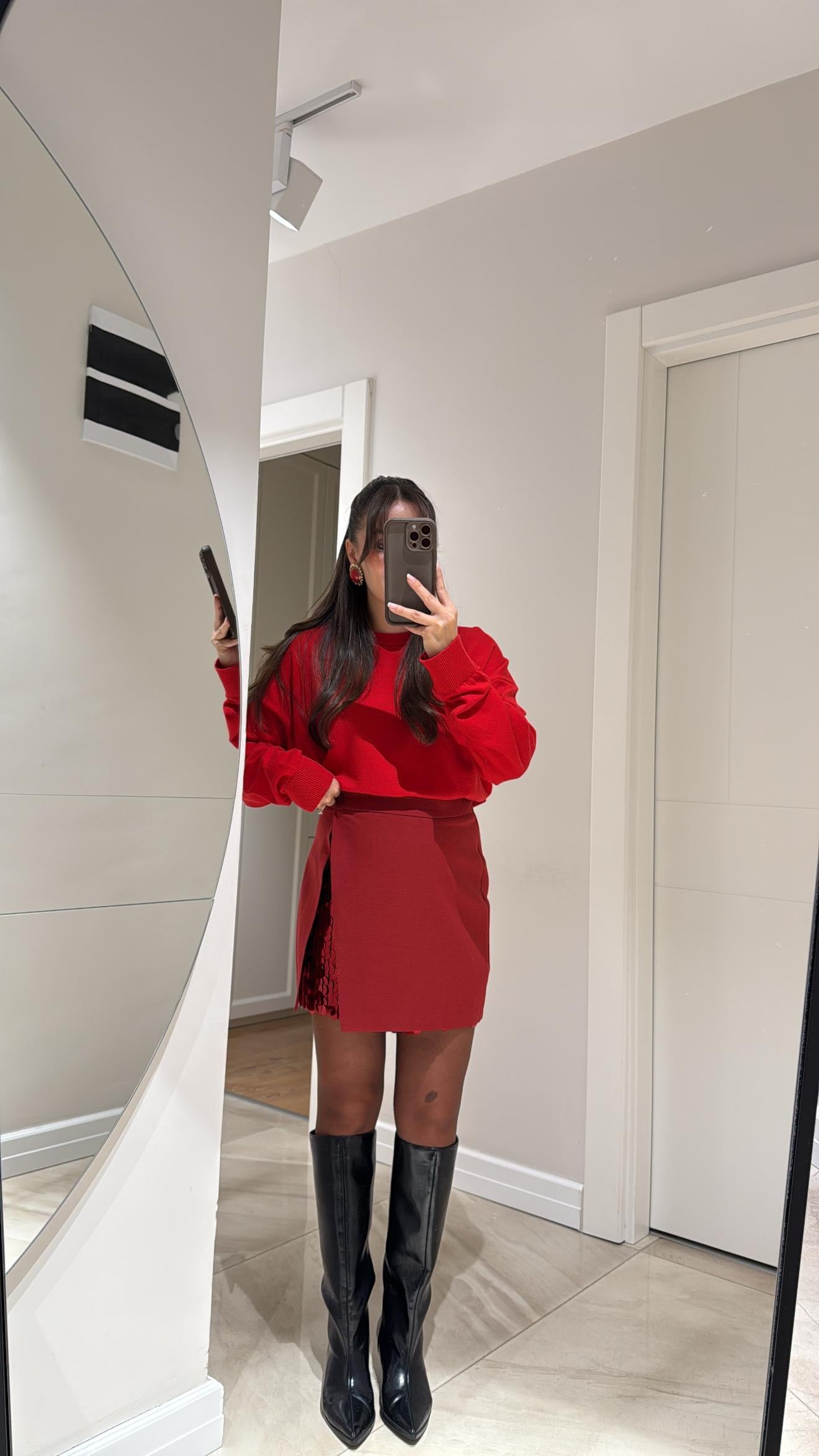 Kırmızı Payet Detaylı Mini Etek