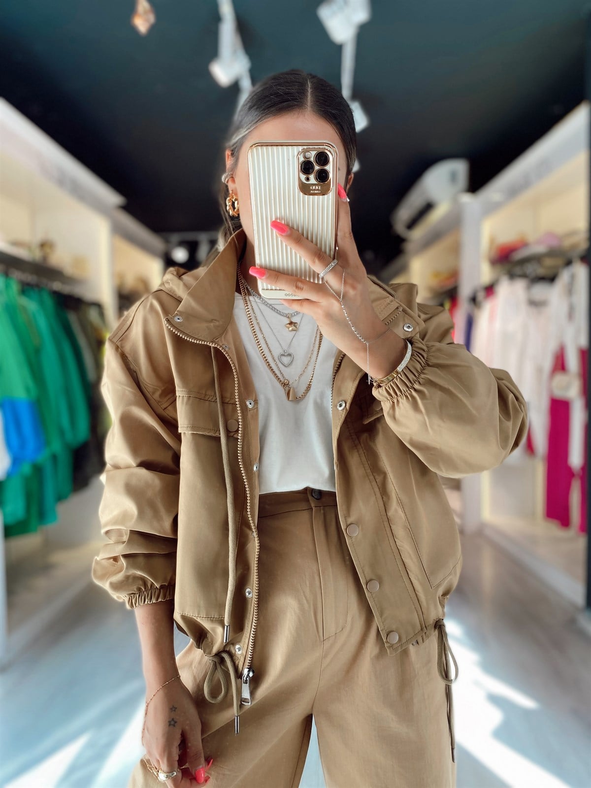 Koyu Bej Kapşonlu Çift Cepli Bomber 