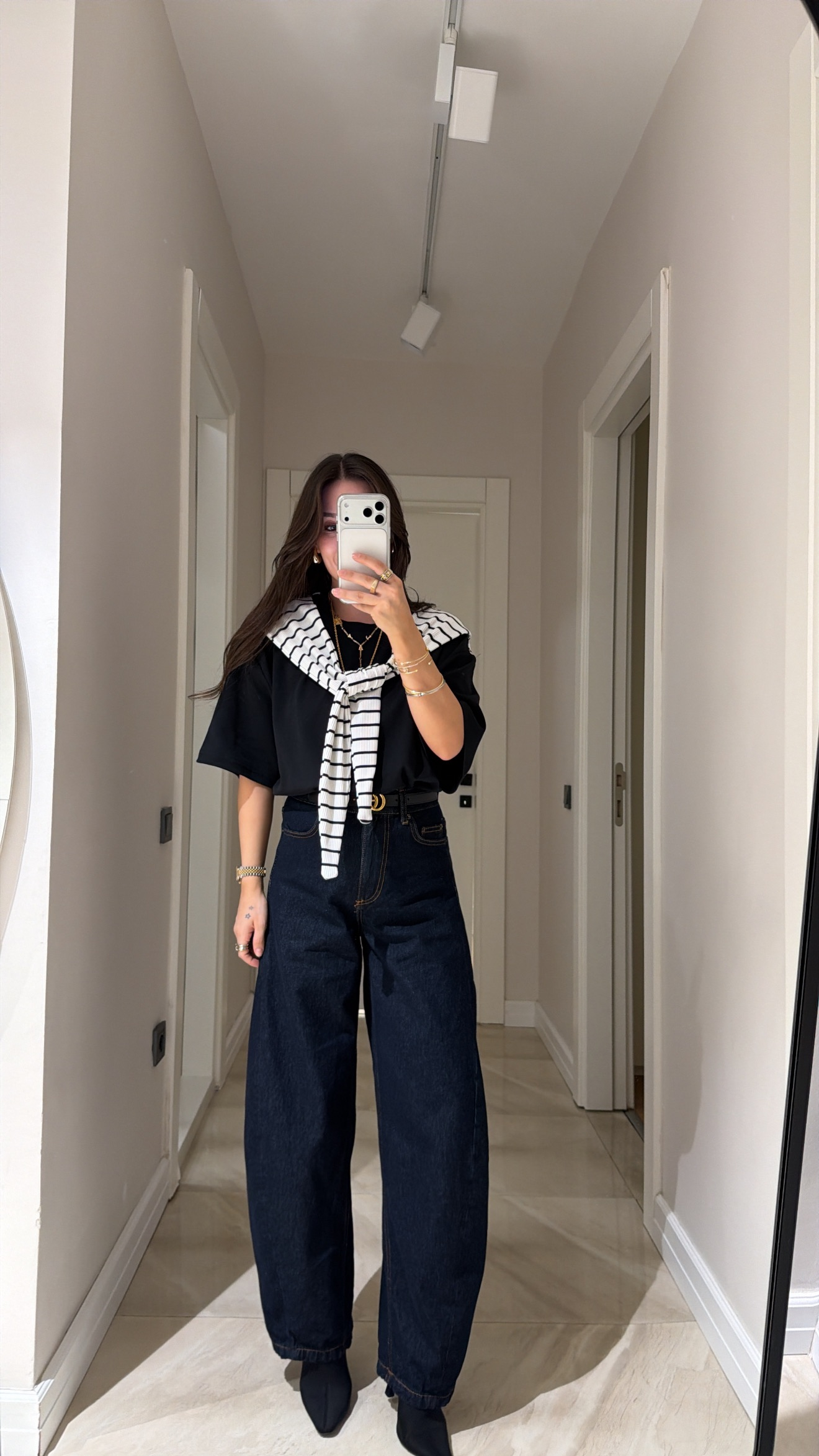 Koyu Lacivert Dikiş Detaylı Marka Model Baggy Jean