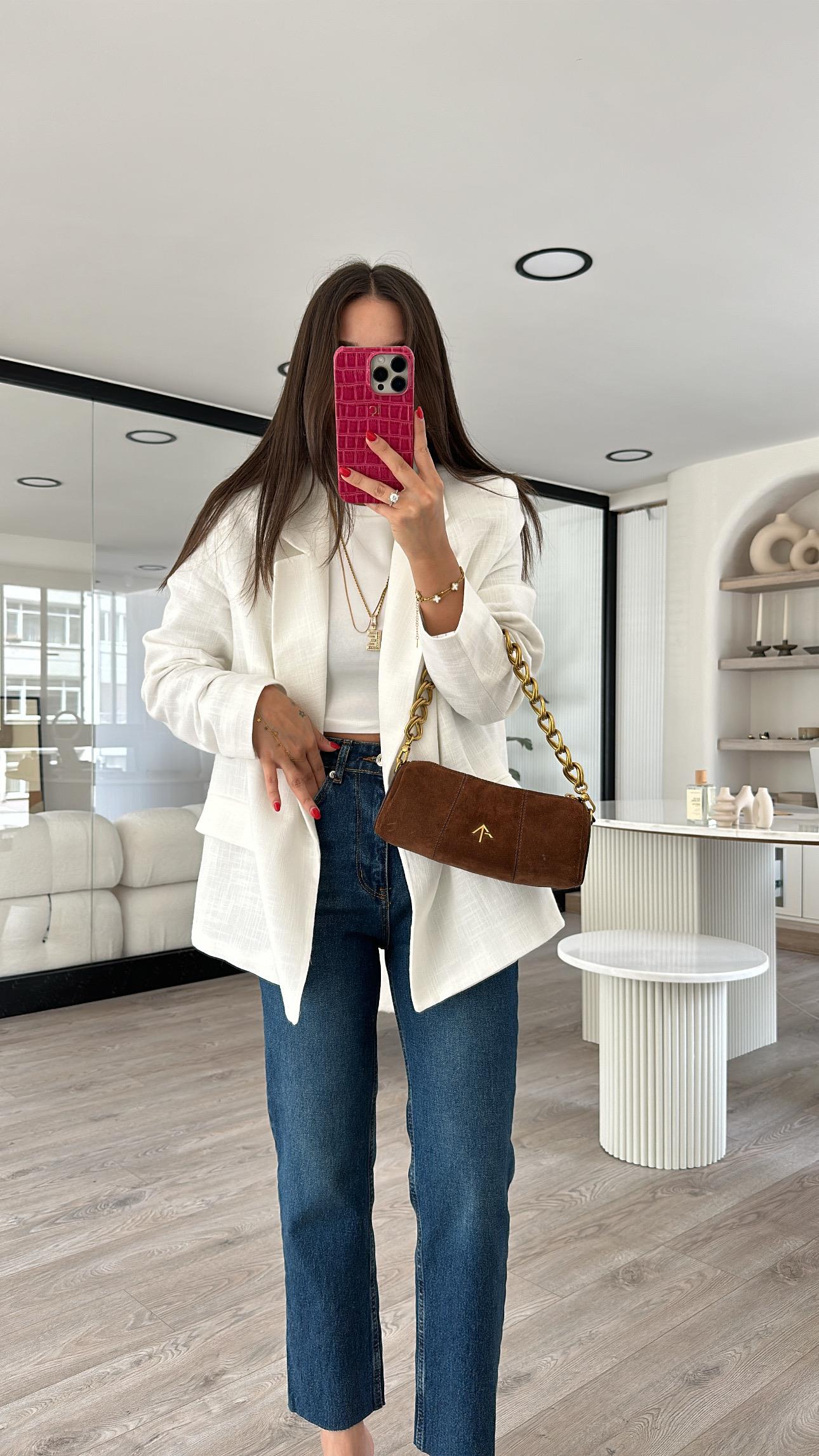 Koyu Mavi Marka Model Kesik Paça Mom Jean