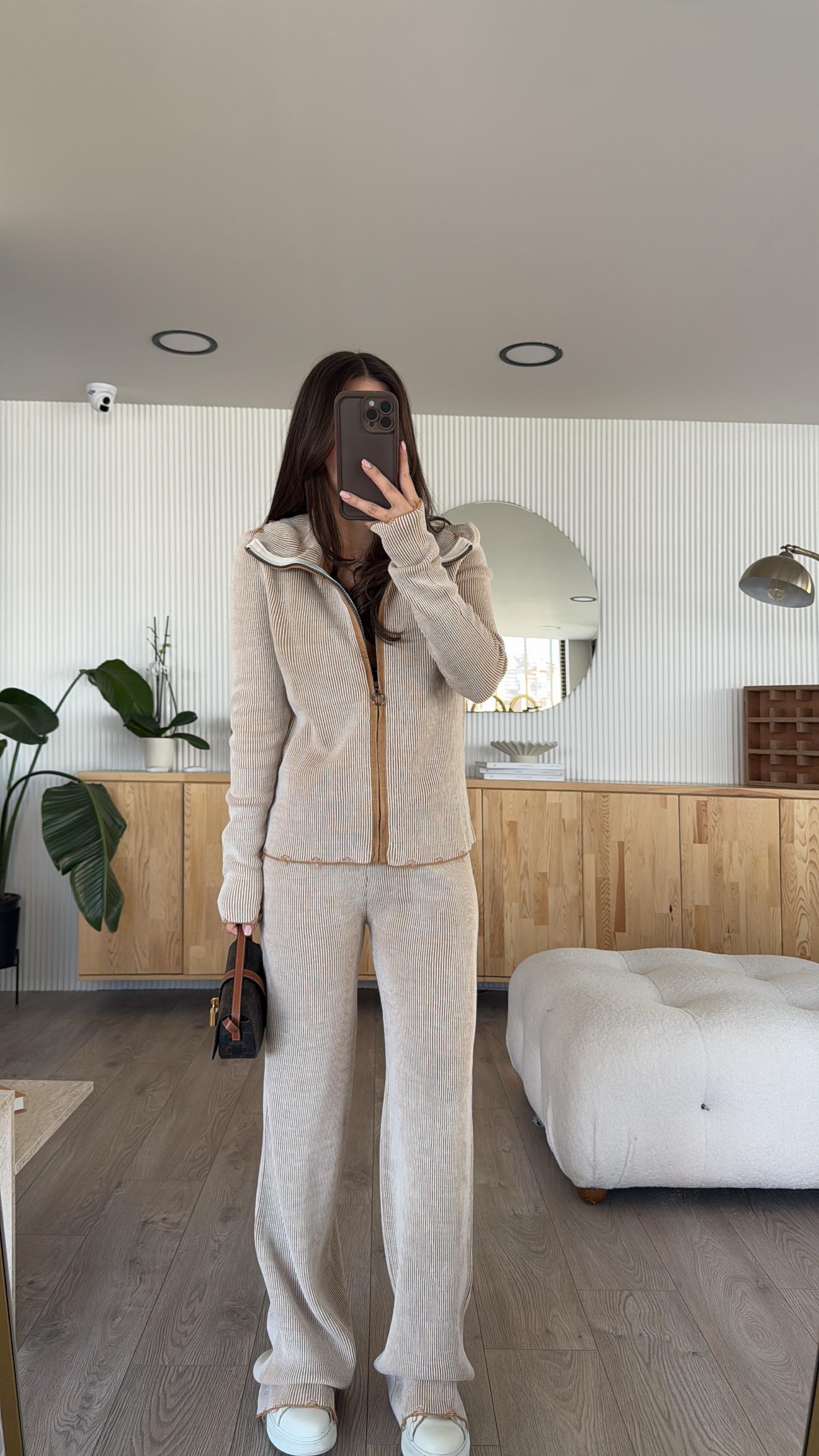 Krem Karamel Fitilli Yırtık Detaylı Hırka Triko Takım