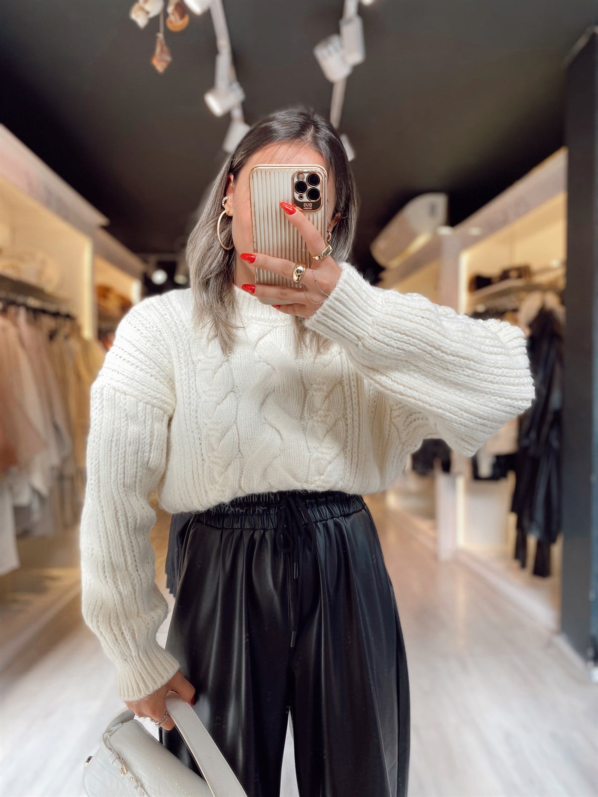 Krem Saç Örgü Model Beli Lastikli Kazak 