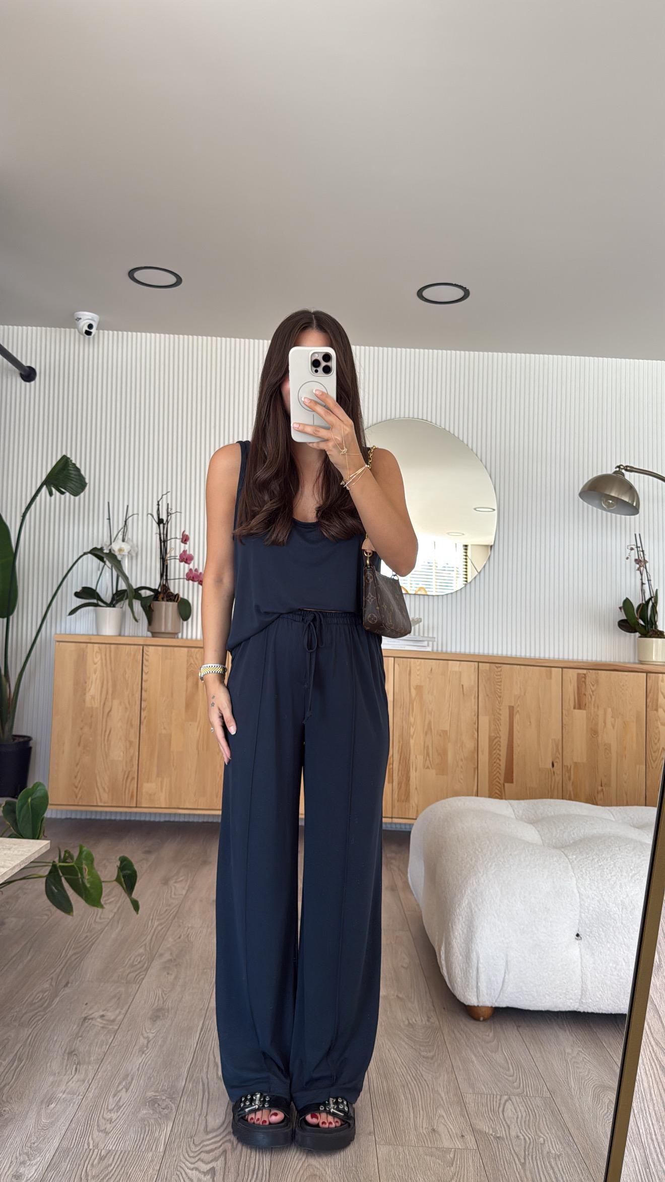 Lacivert Askılı Marka Model Modal Takım