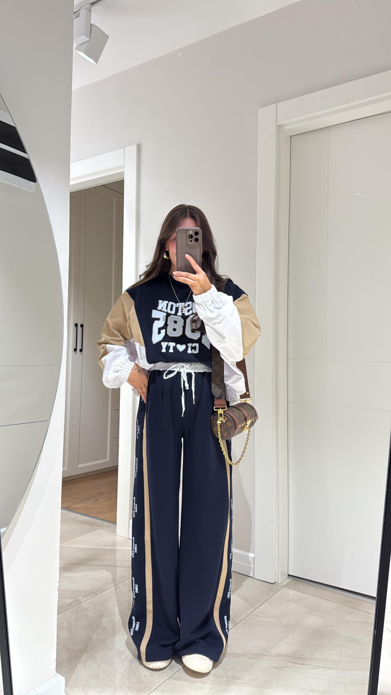 Lacivert Beyaz Bel Detaylı Paça Büzgülü Pantolon