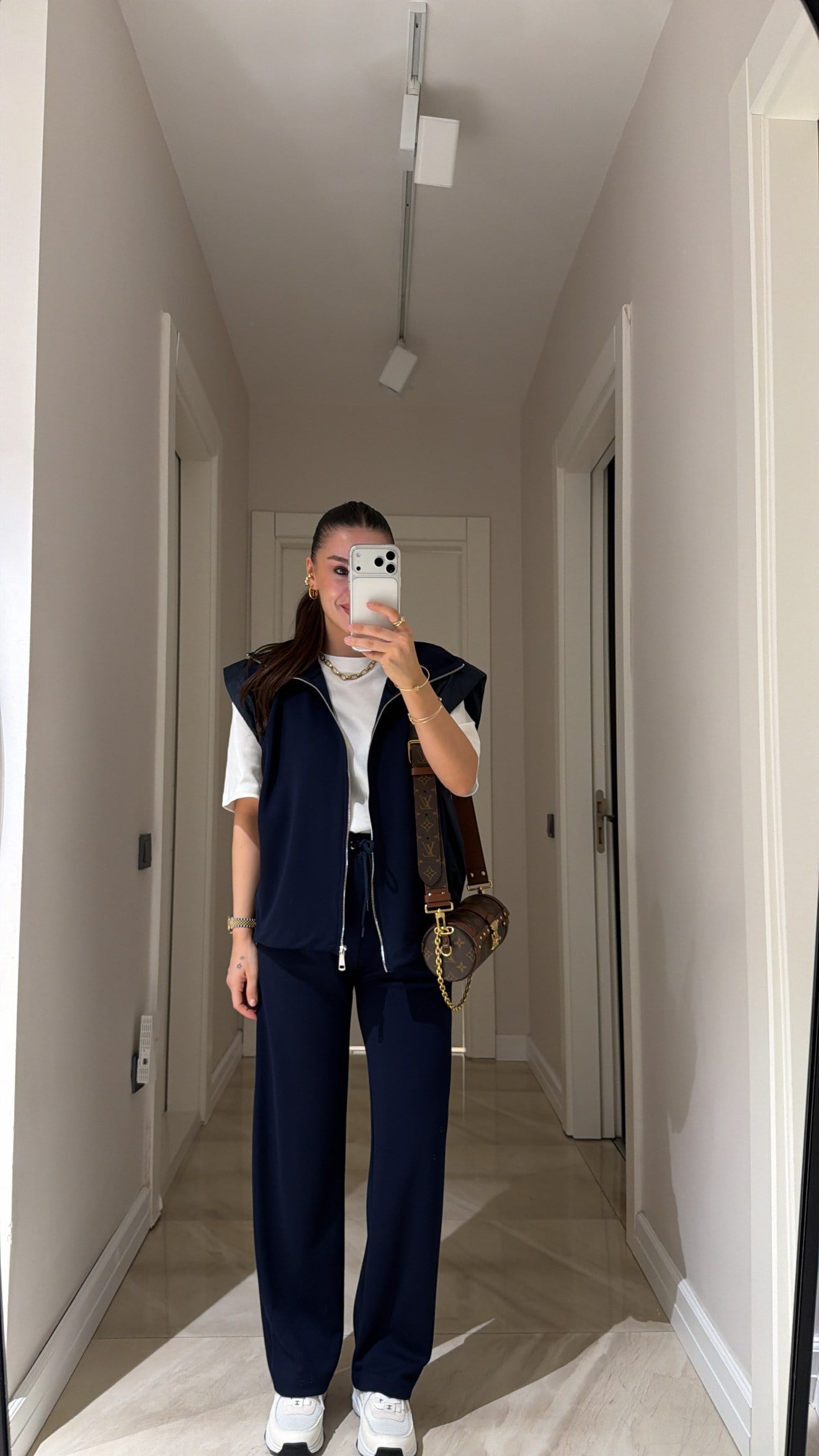 Lacivert Paraşüt Detaylı Marka Model Yelek Takım