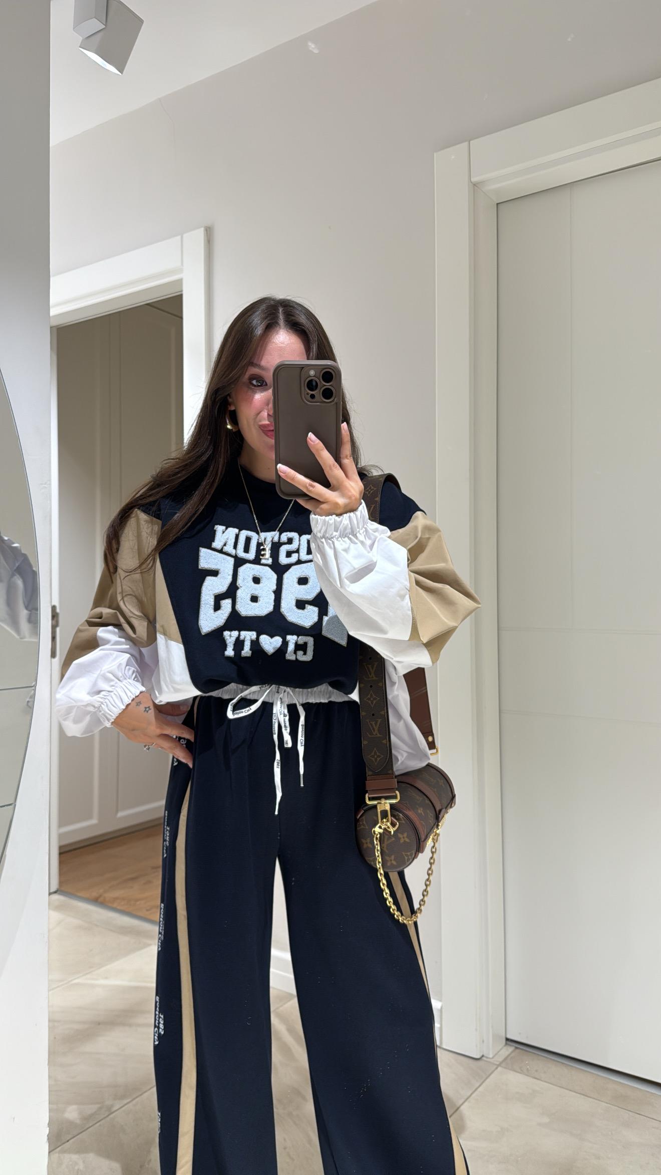 Lacivert Renk Bloklu Parasüt Kumaş Sweat 