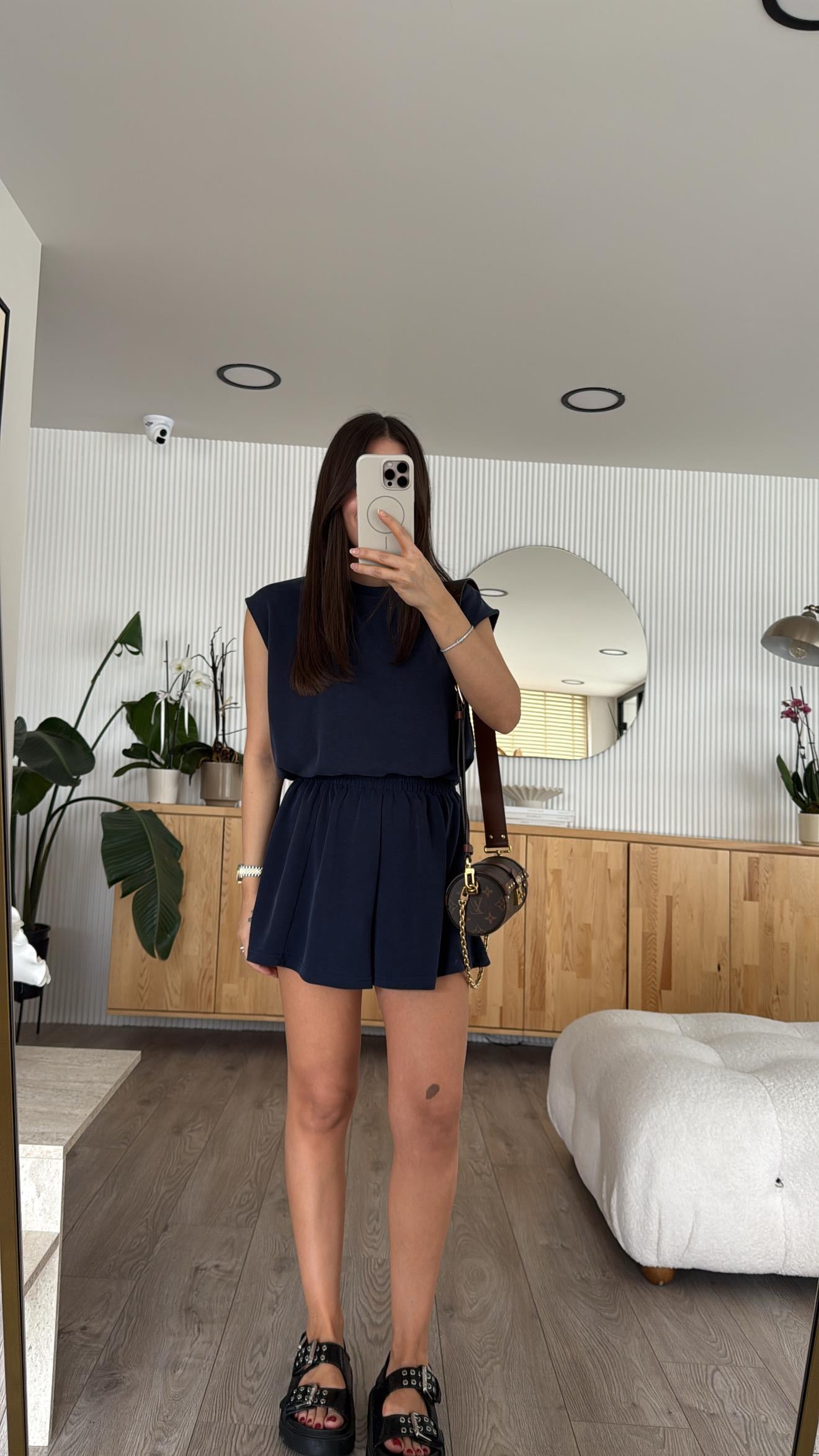 Lacivert Sırt Detaylı Lastikli Şort Tulum