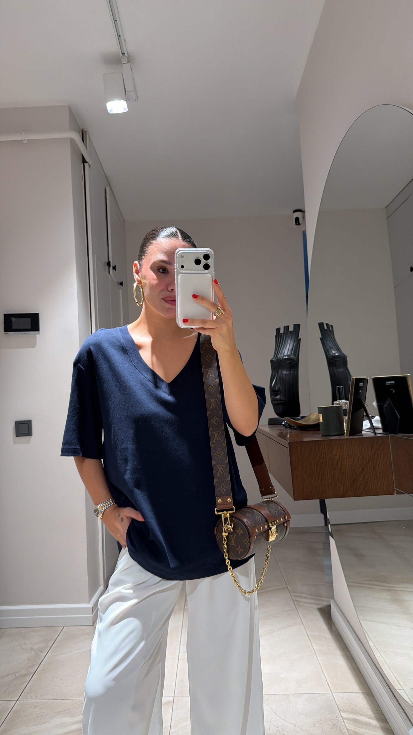 Lacivert V Yaka Marka Model Basic Tişört
