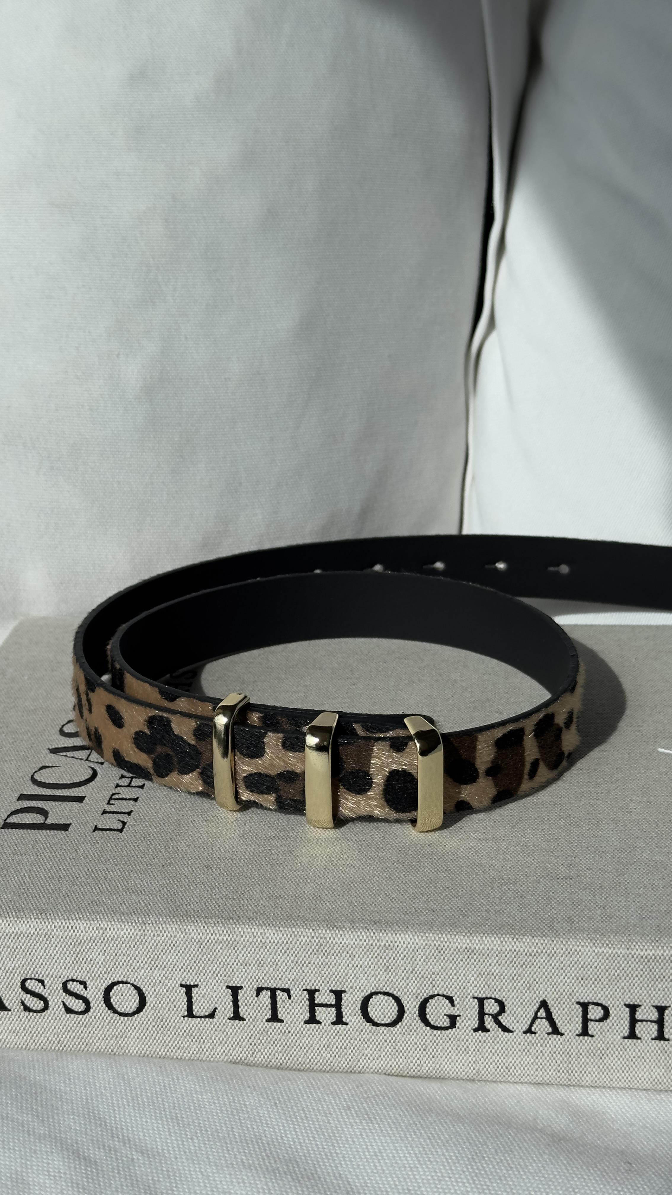 Leopar Desenli Geçirmeli Kemer