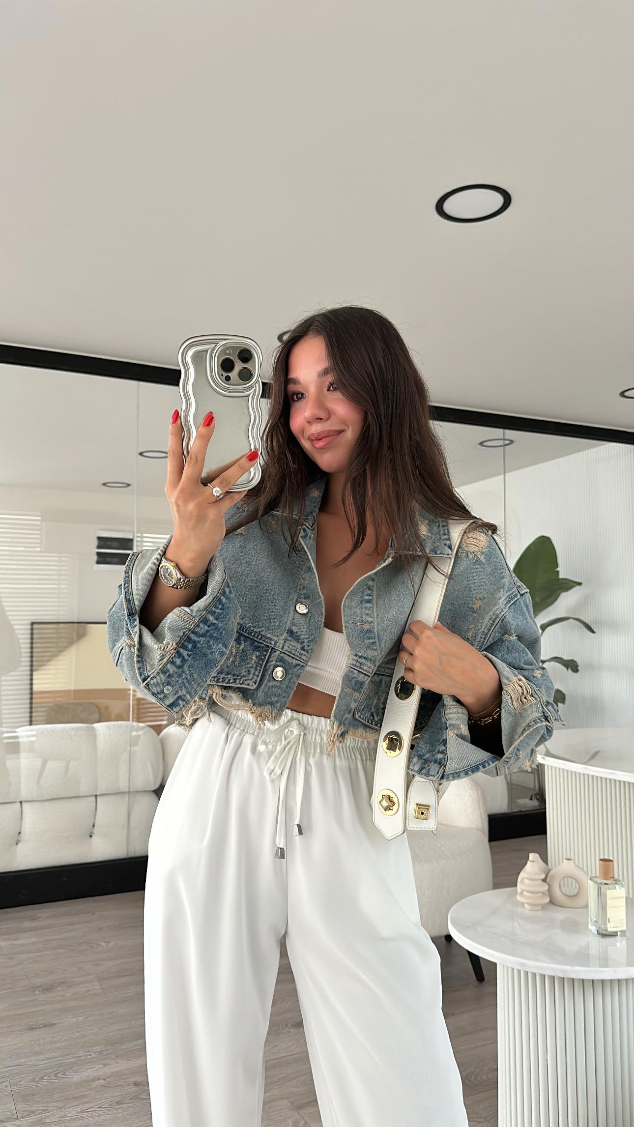 Mavi Eskitmeli Yırtık Detaylı Crop Jean Ceket