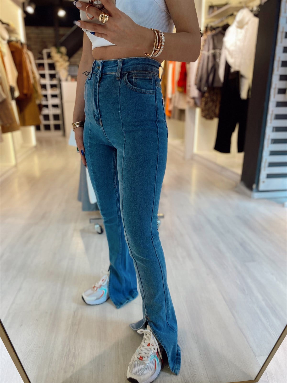 Mavi Ön Yırtmaçli İspanyol Paça Jean 