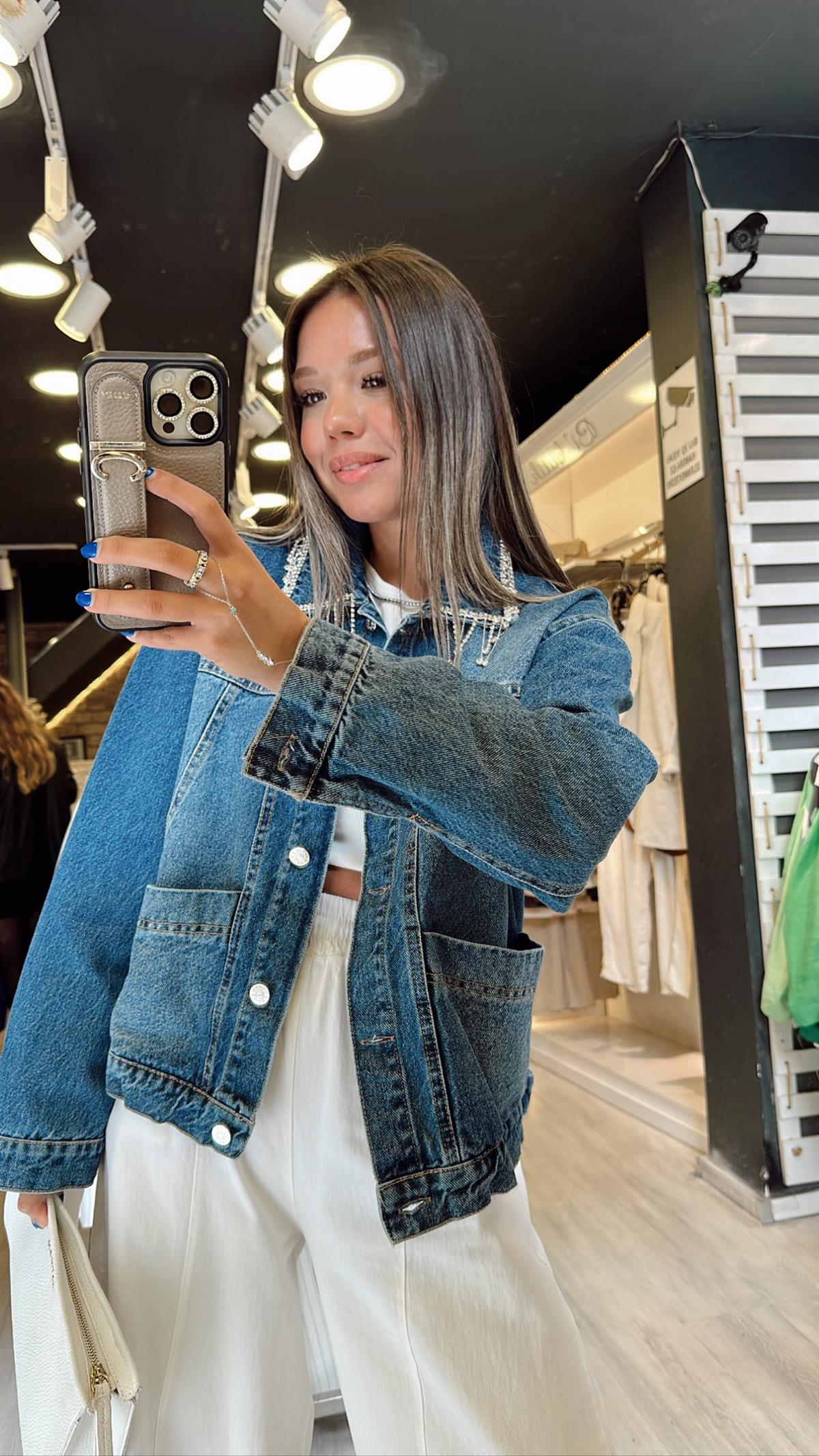 Mavi Yaka Taş Detaylı Kot Ceket 