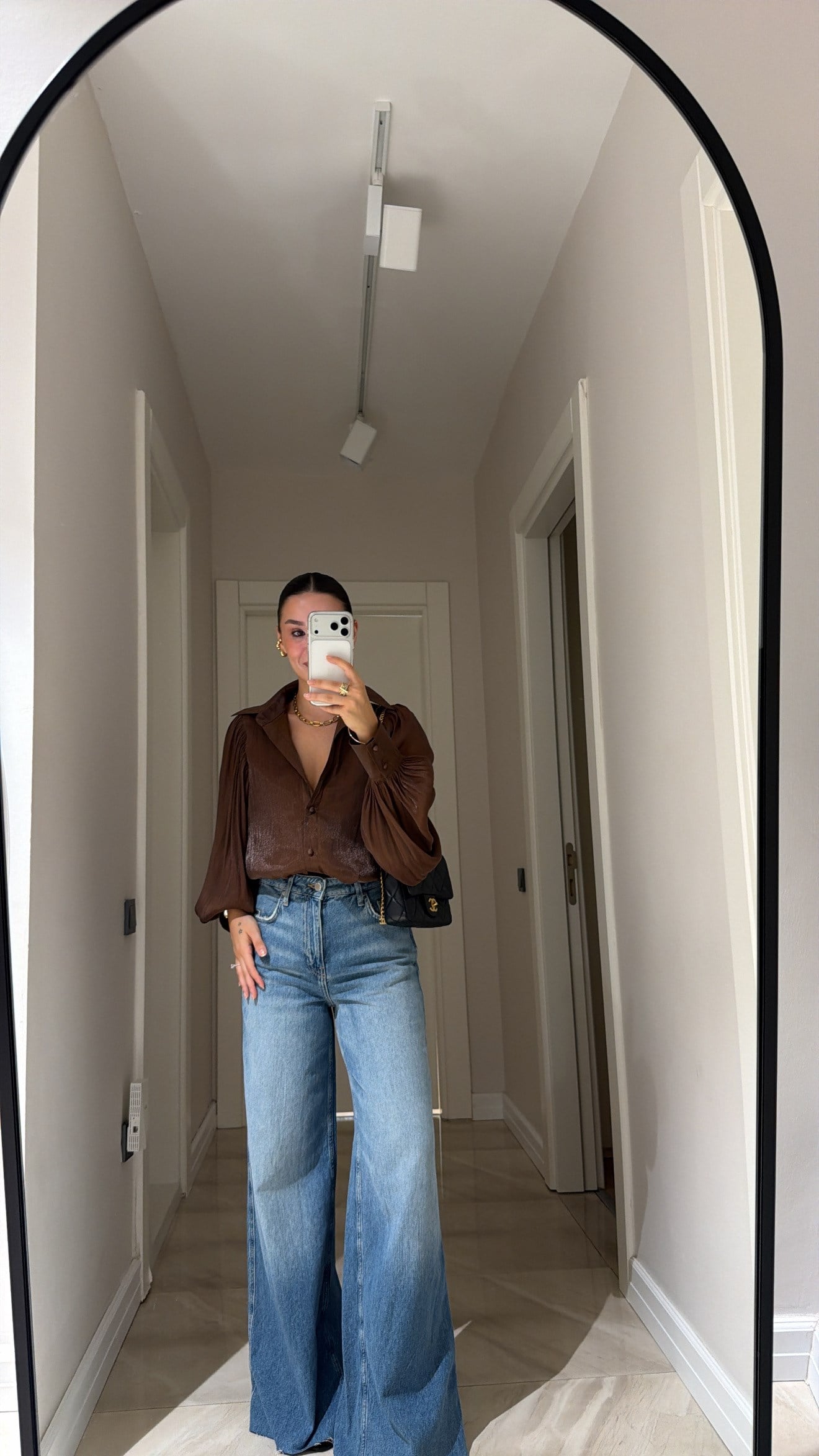 Mavi Yırtık Detaylı Taşlamalı Marka Model Jean
