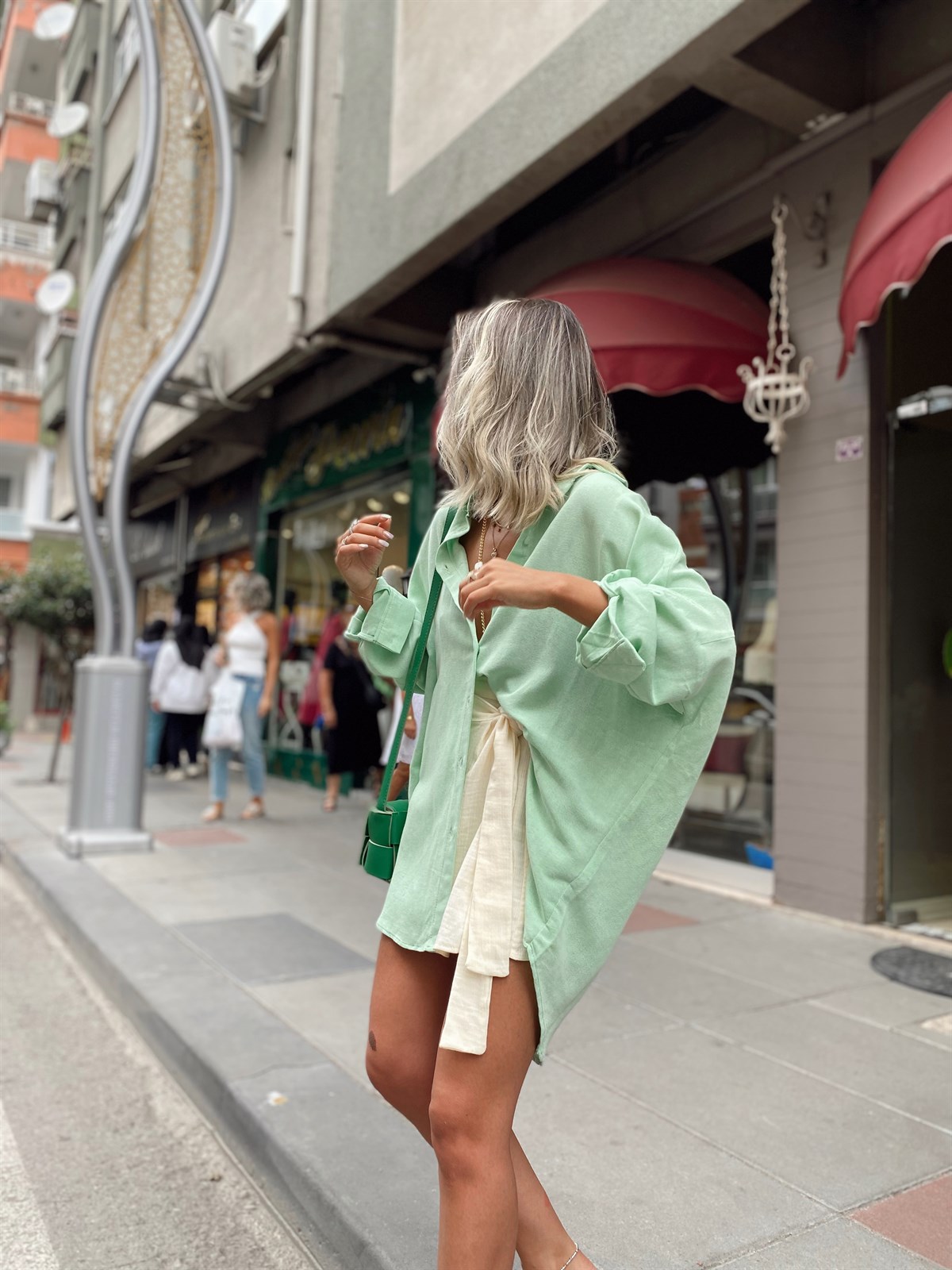 Mint Yeşili Oversize Gömlek 