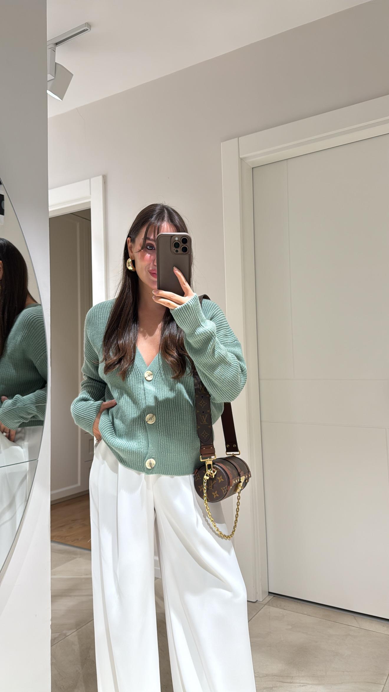 Mint Yeşili Üç Düğmeli Triko Hırka 