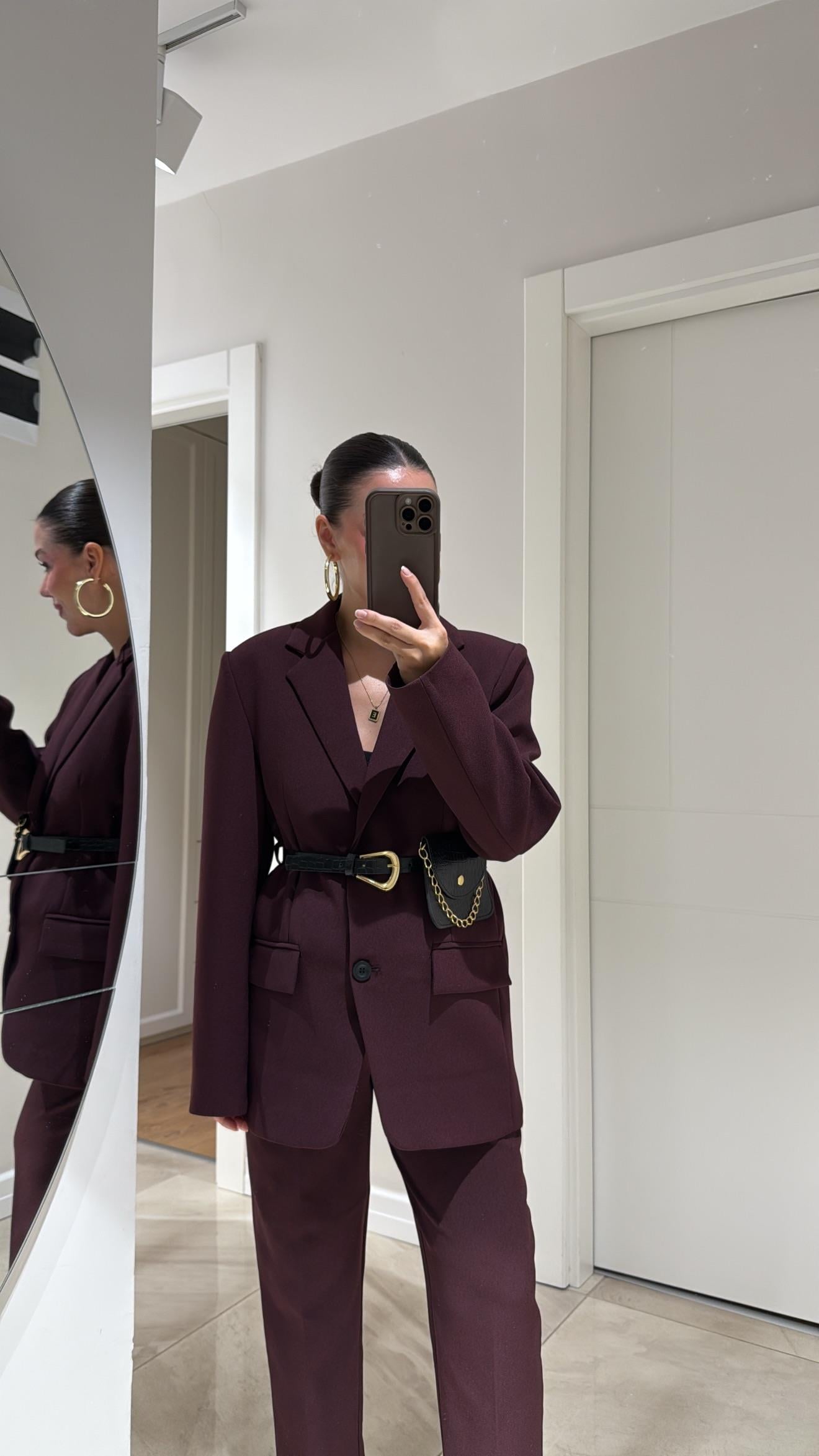 Mürdüm Aksesuar Detaylı Kemerli Blazer Ceket