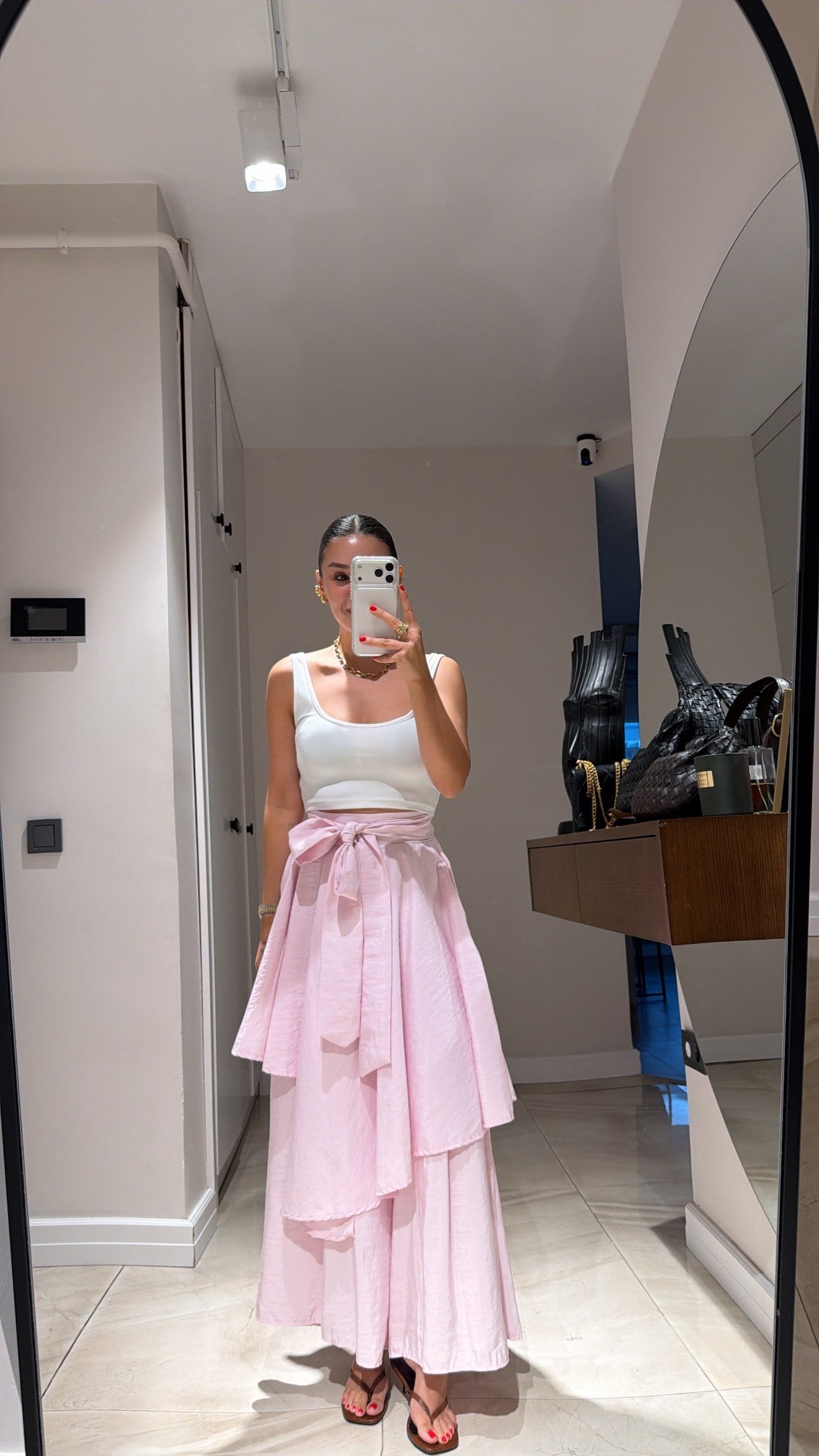 Pembe Bağlama Detaylı Etek Görünümlü Pantolon